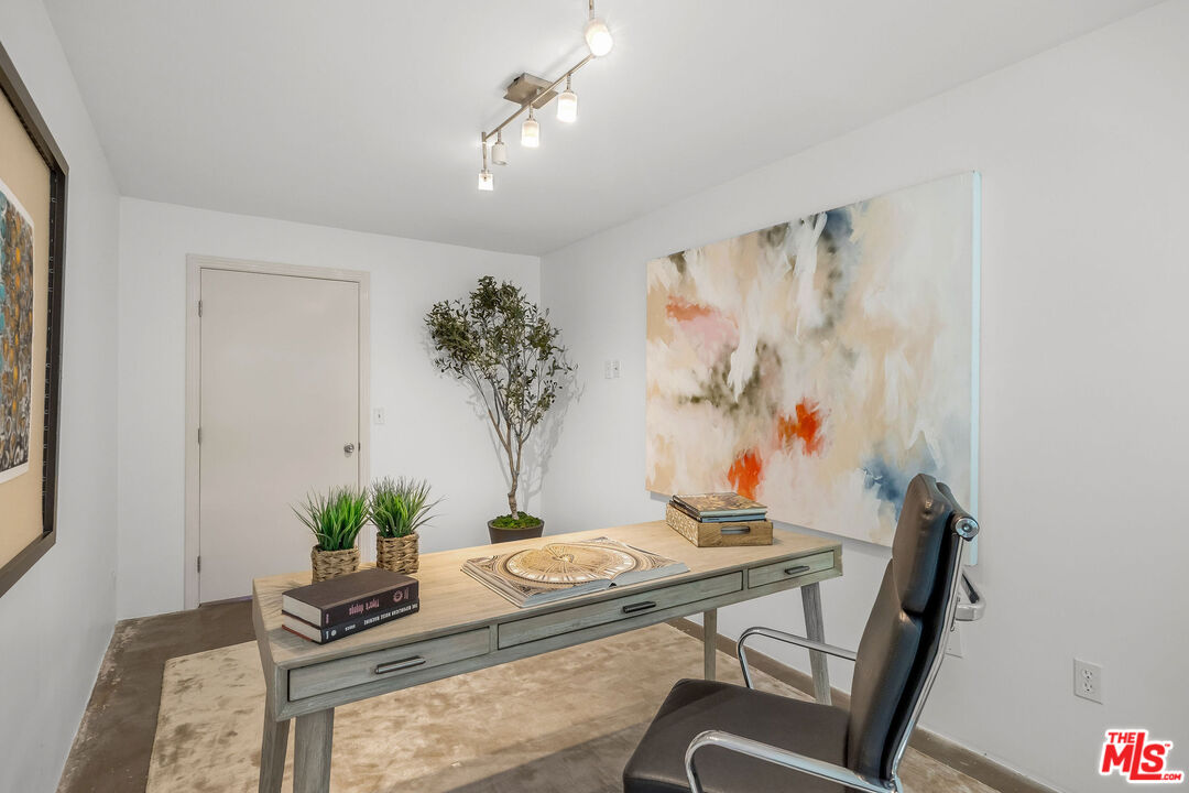 3115 6th St Unit: 4