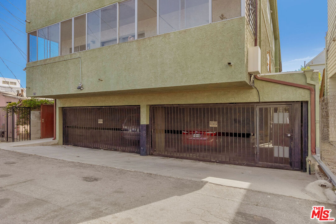 3115 6th St Unit: 4