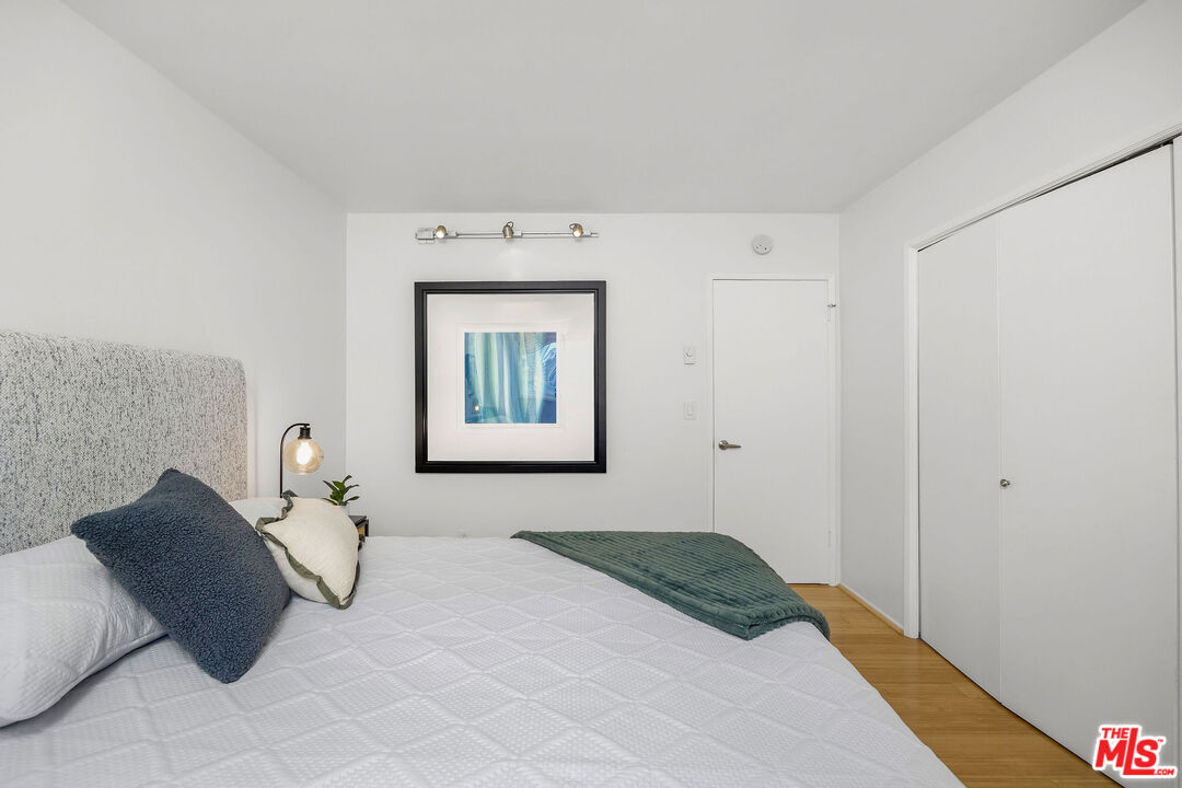 3115 6th St Unit: 4