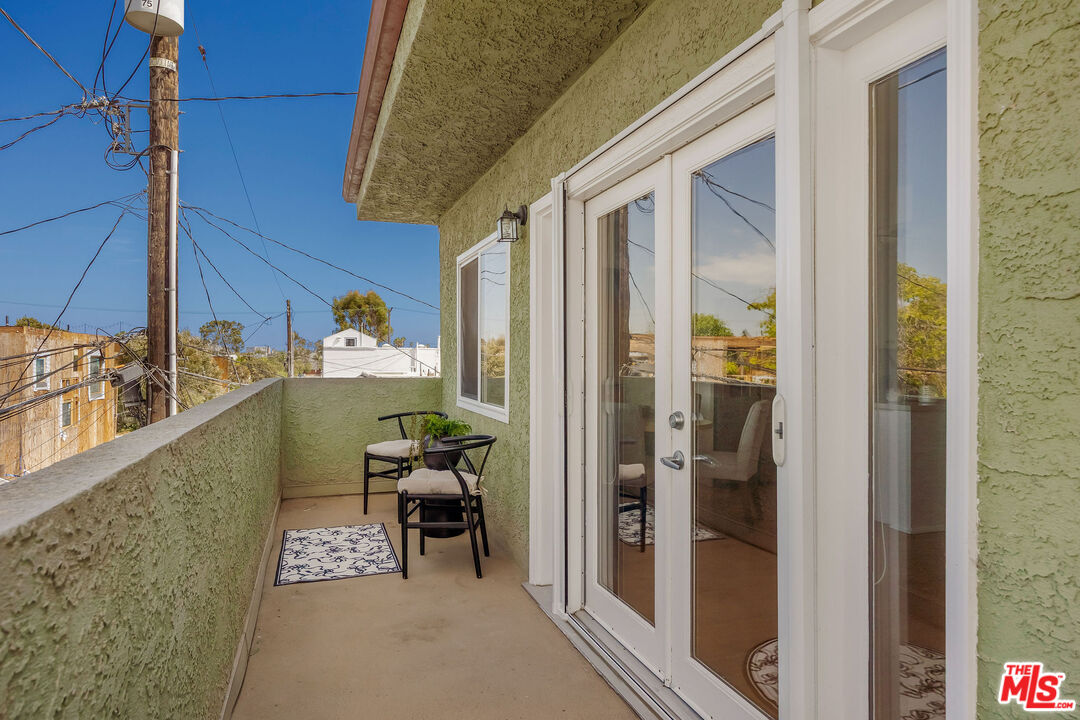3115 6th St Unit: 4