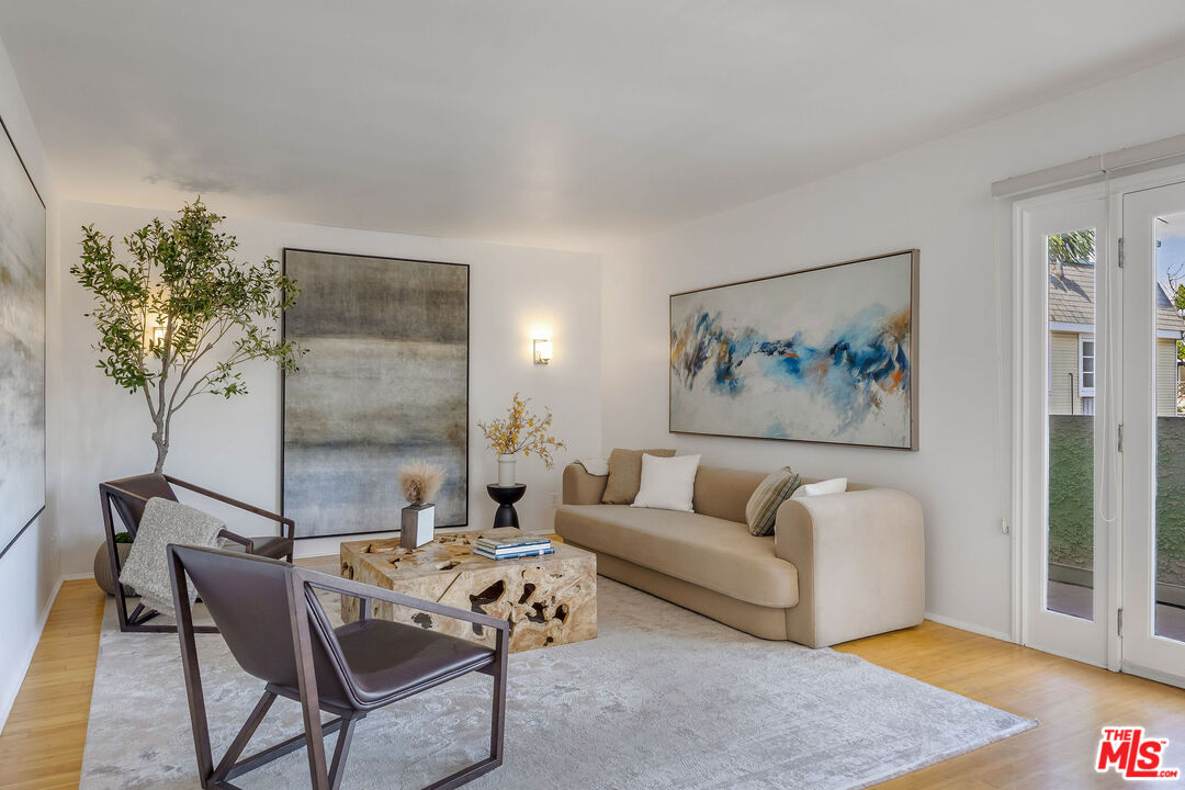 3115 6th St Unit: 4