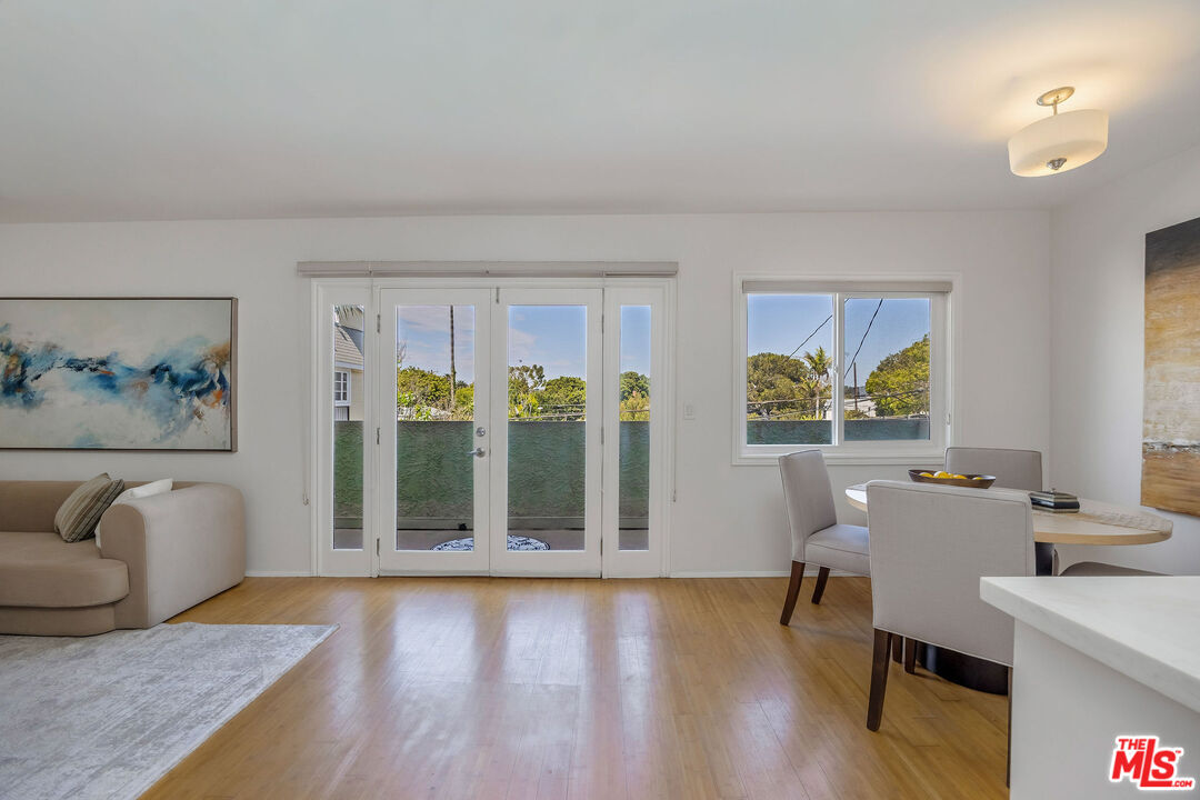 3115 6th St Unit: 4