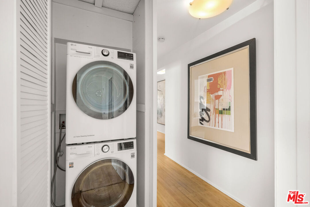 3115 6th St Unit: 4