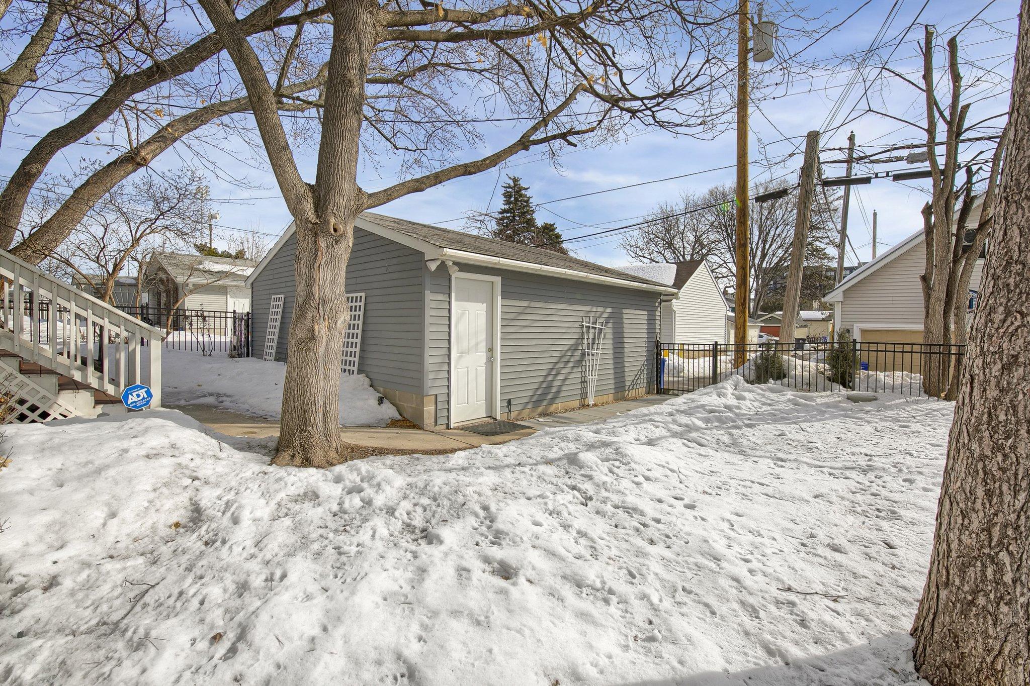 254 Macalester Street