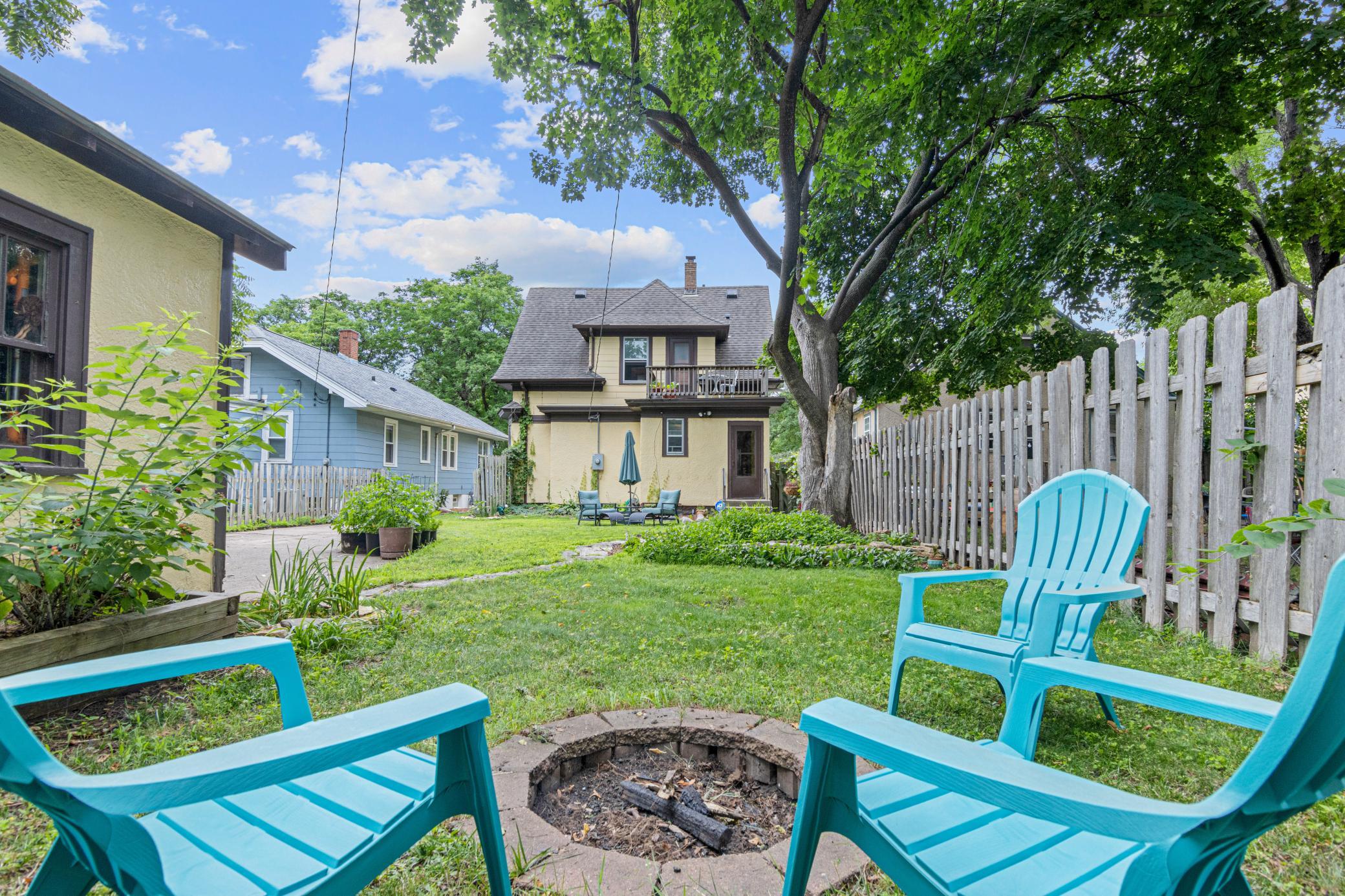 1307 Seminary Avenue