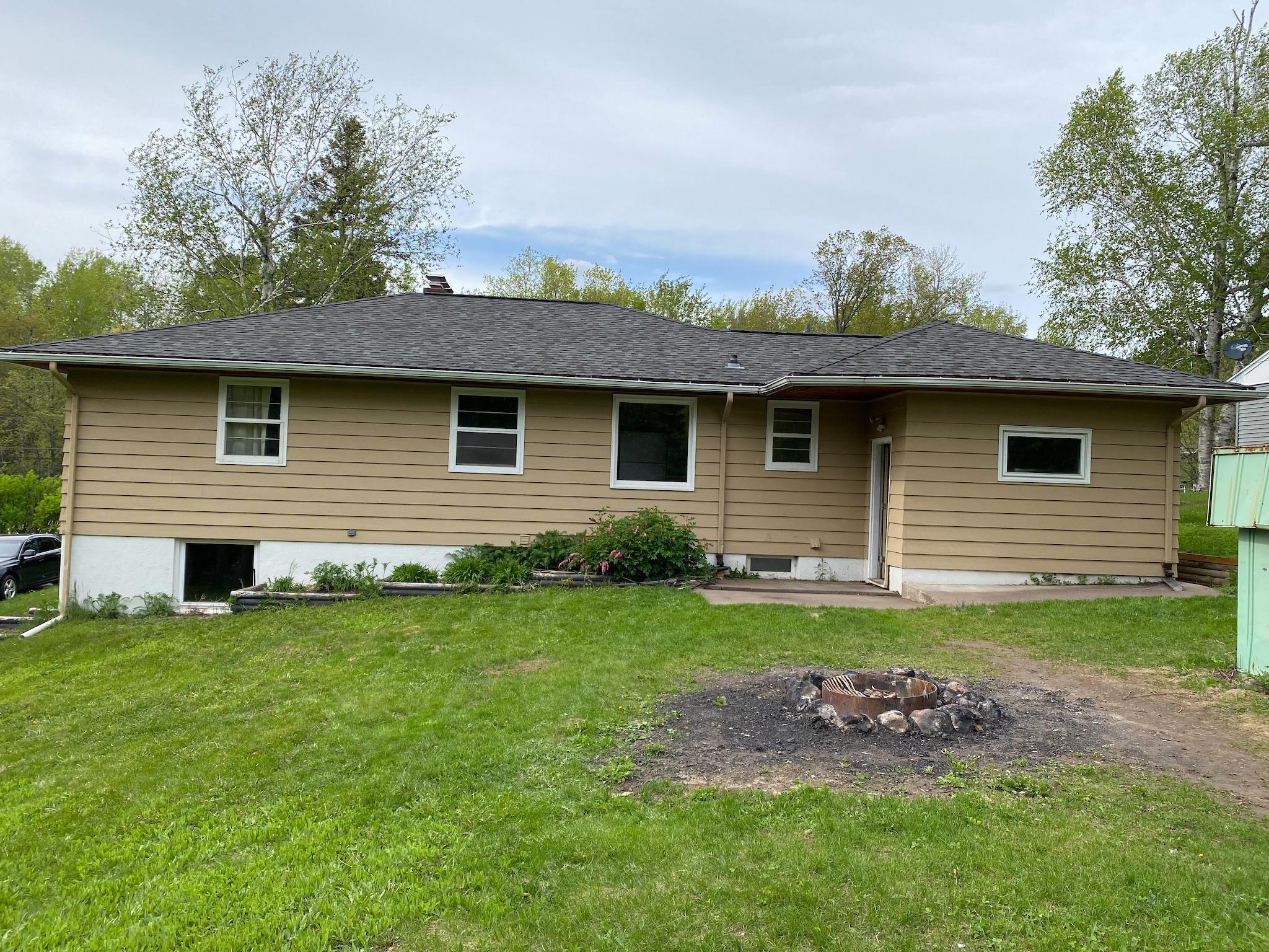608 W Arrowhead Road