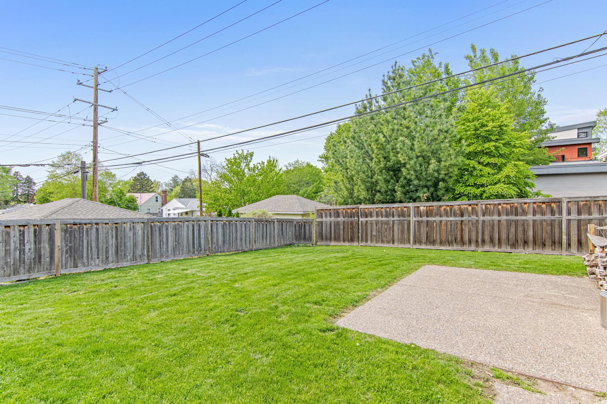 1693 Montreal Avenue