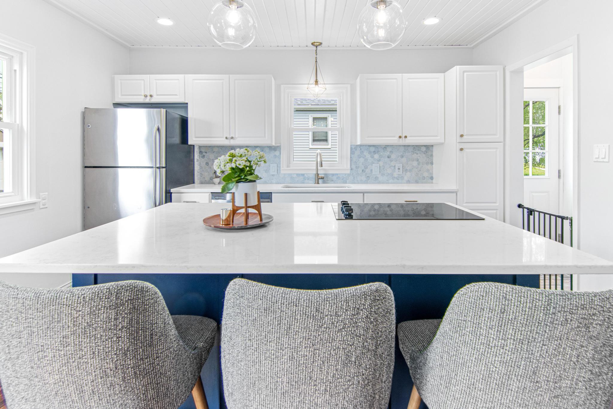 1693 Montreal Avenue