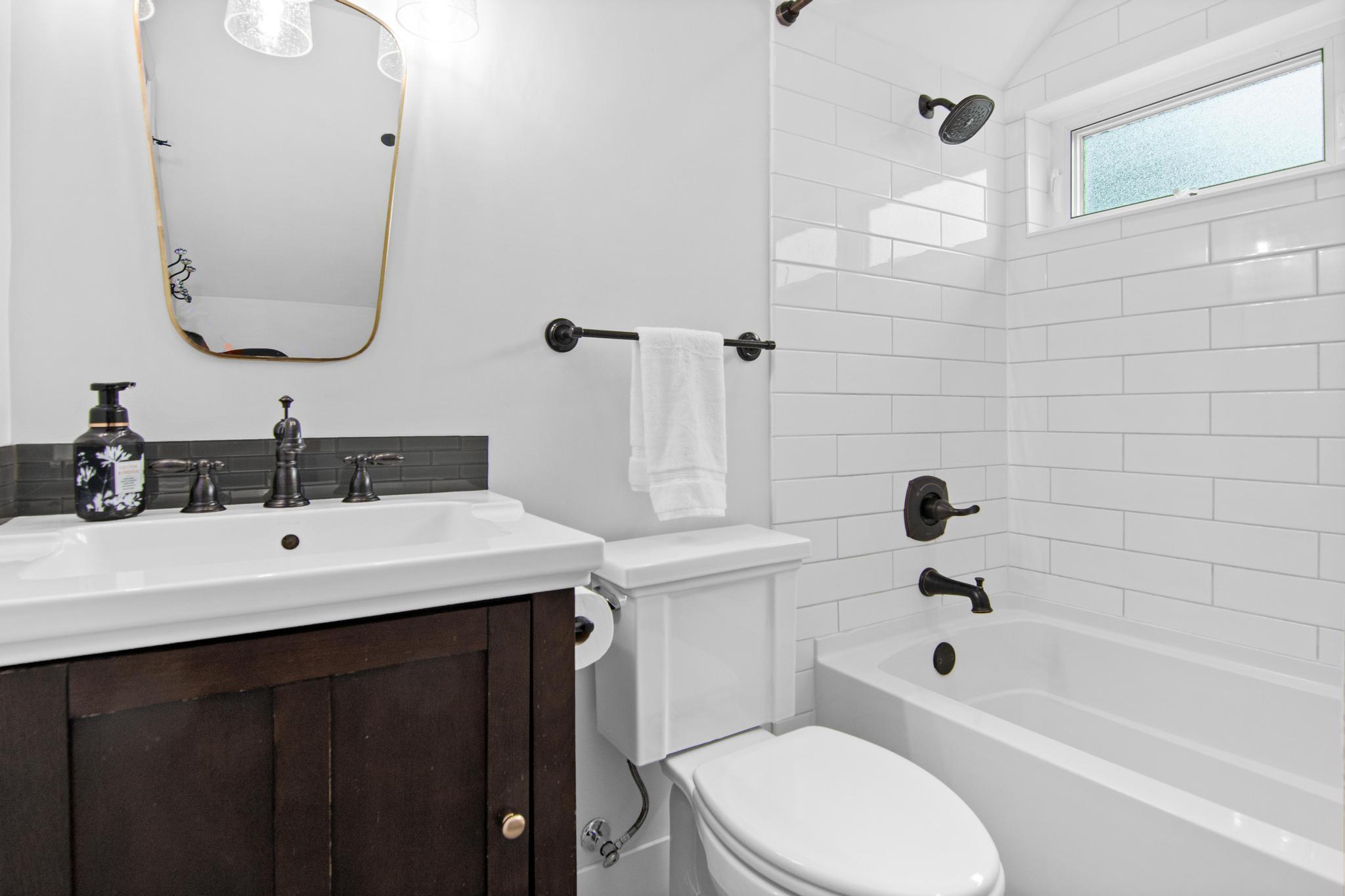 1693 Montreal Avenue