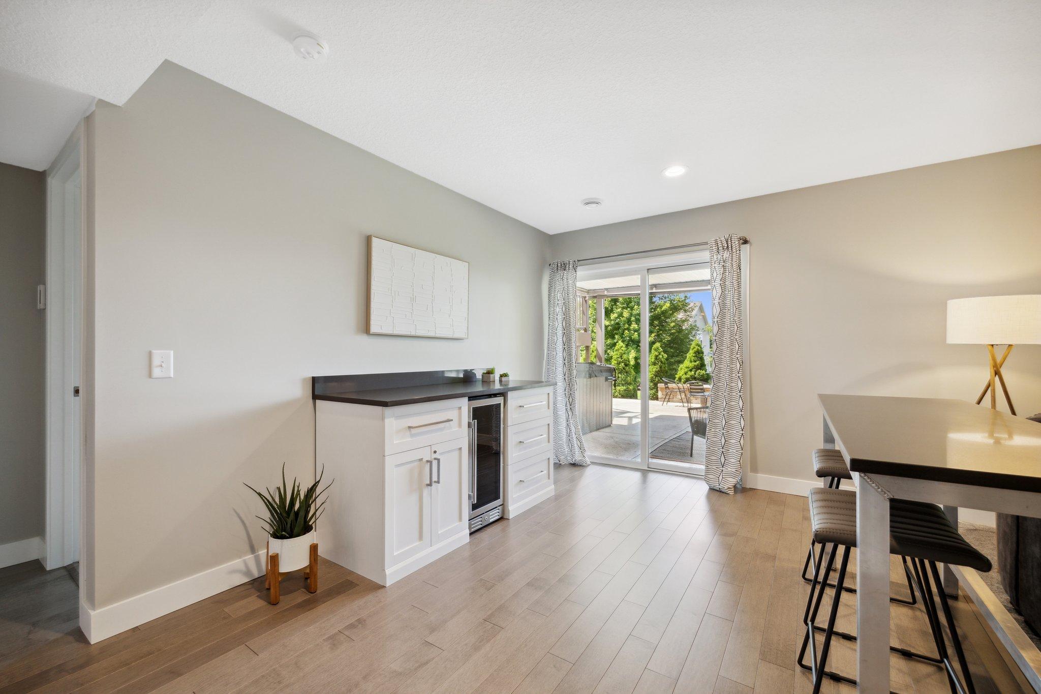 6393 Homestead Lane S