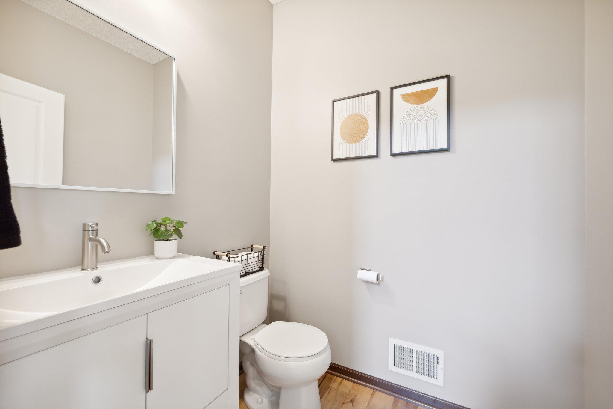 6393 Homestead Lane S