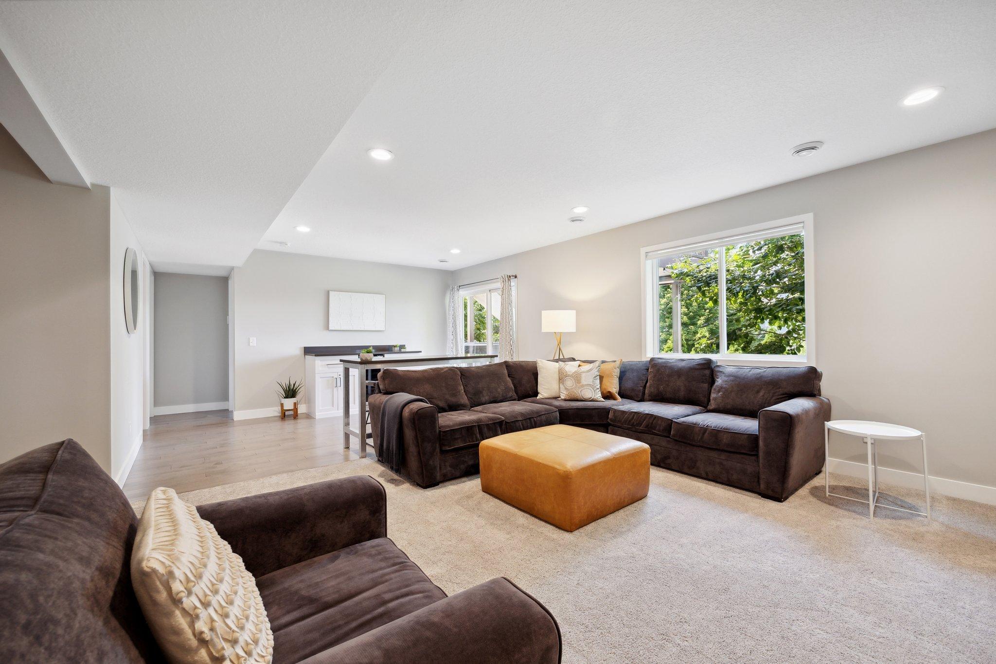 6393 Homestead Lane S