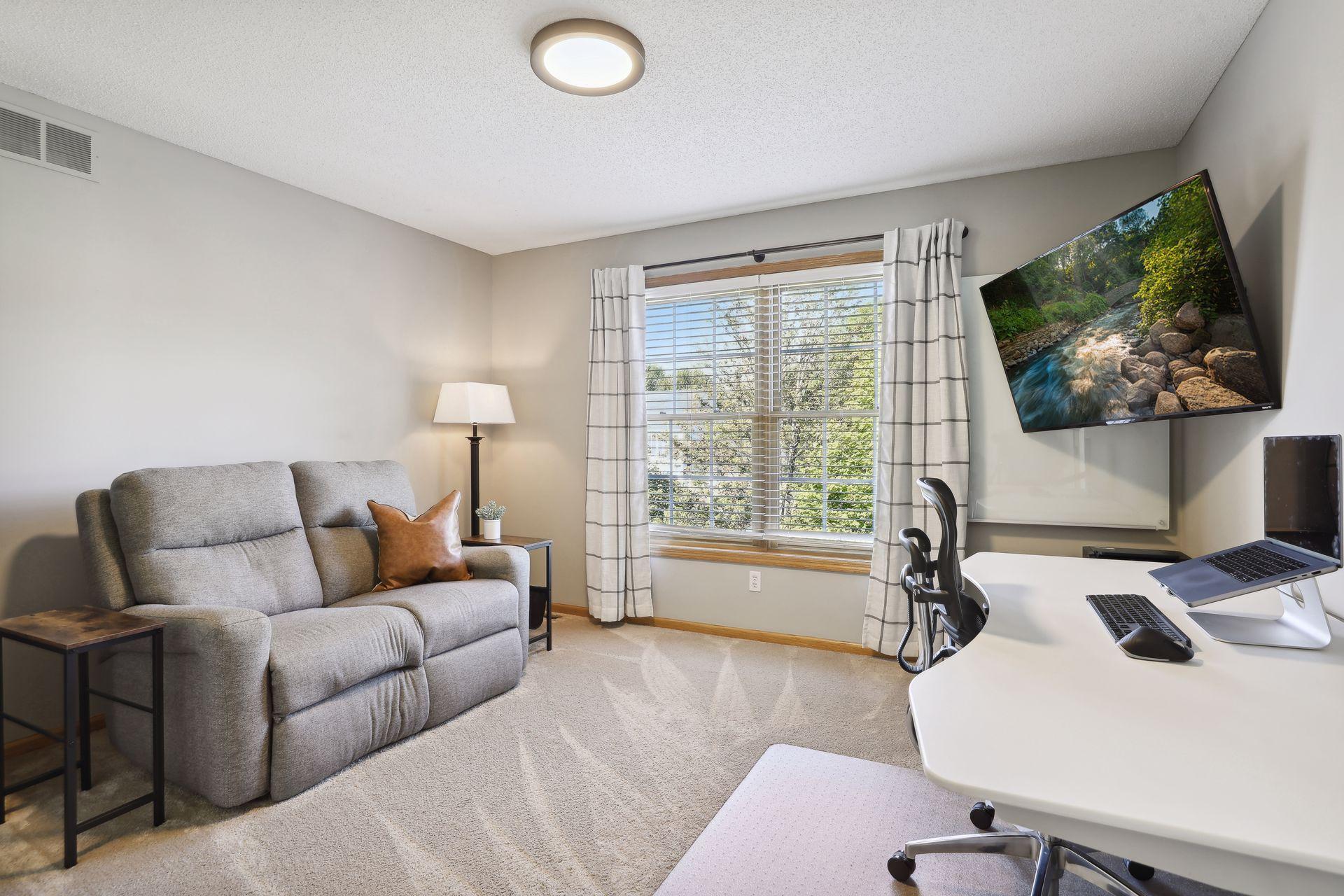 3575 Commonwealth Road