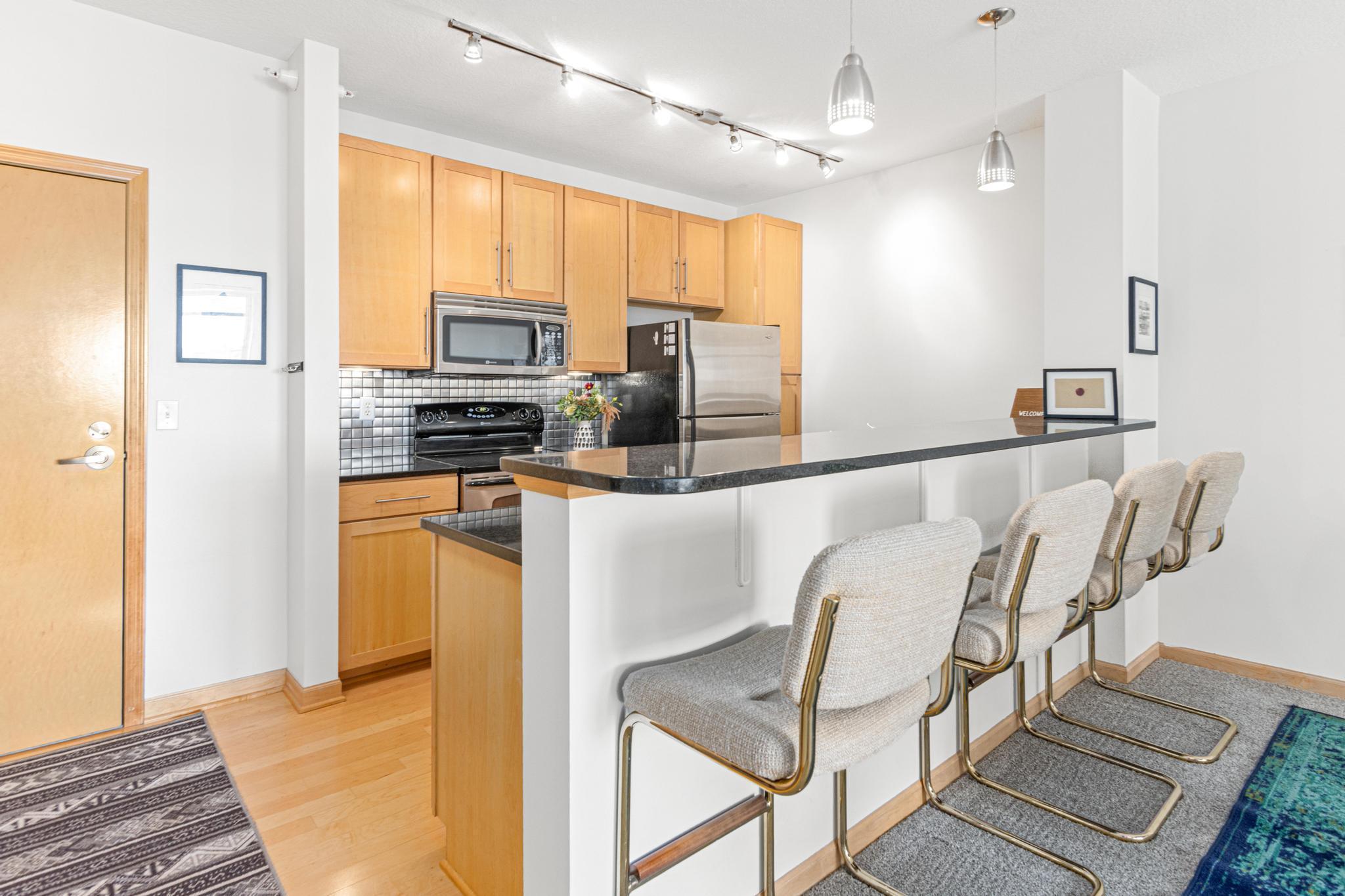 7601 Aldrich Avenue S Unit: 305