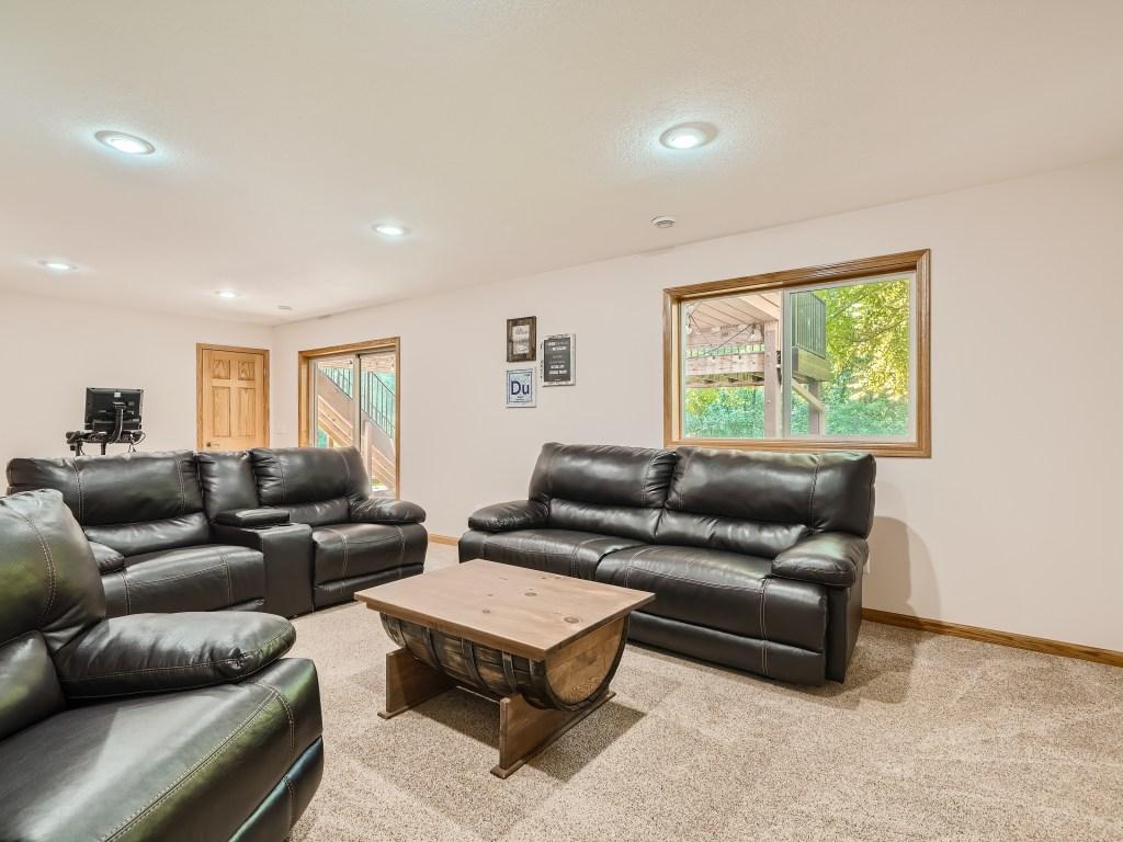 19865 Emperor Court
