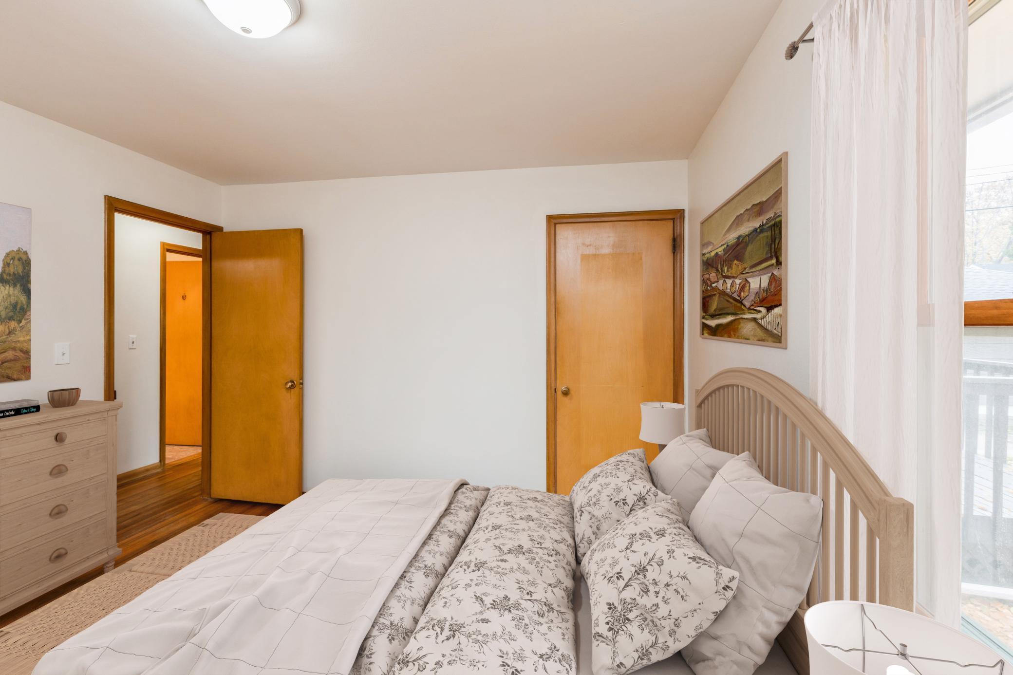 33 Ferndale Street N