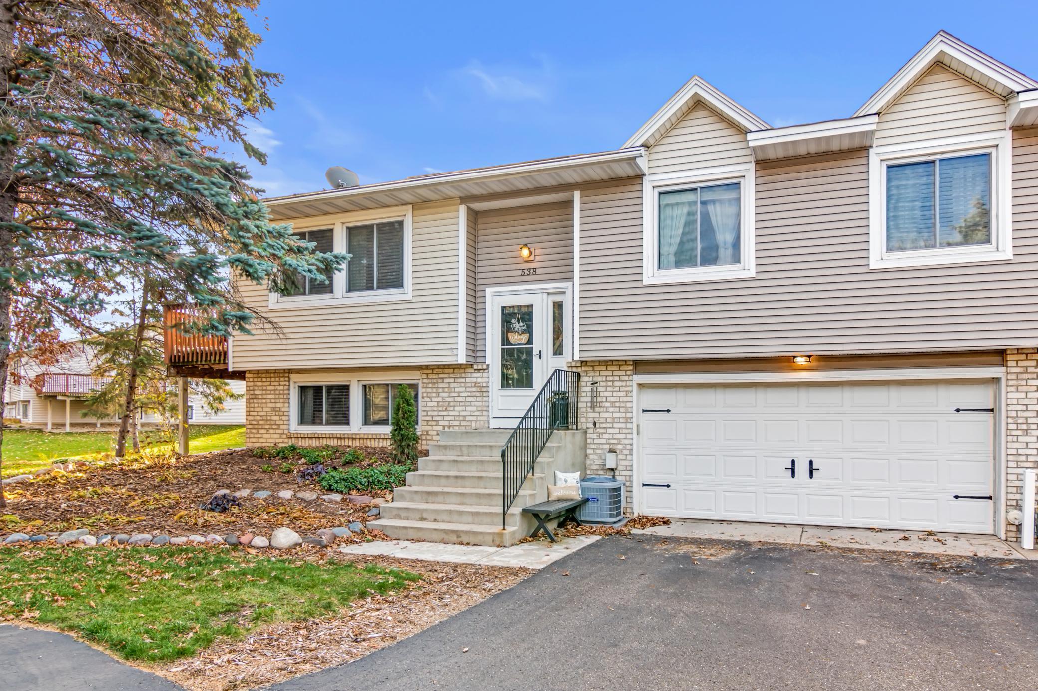 538 96th Lane NE