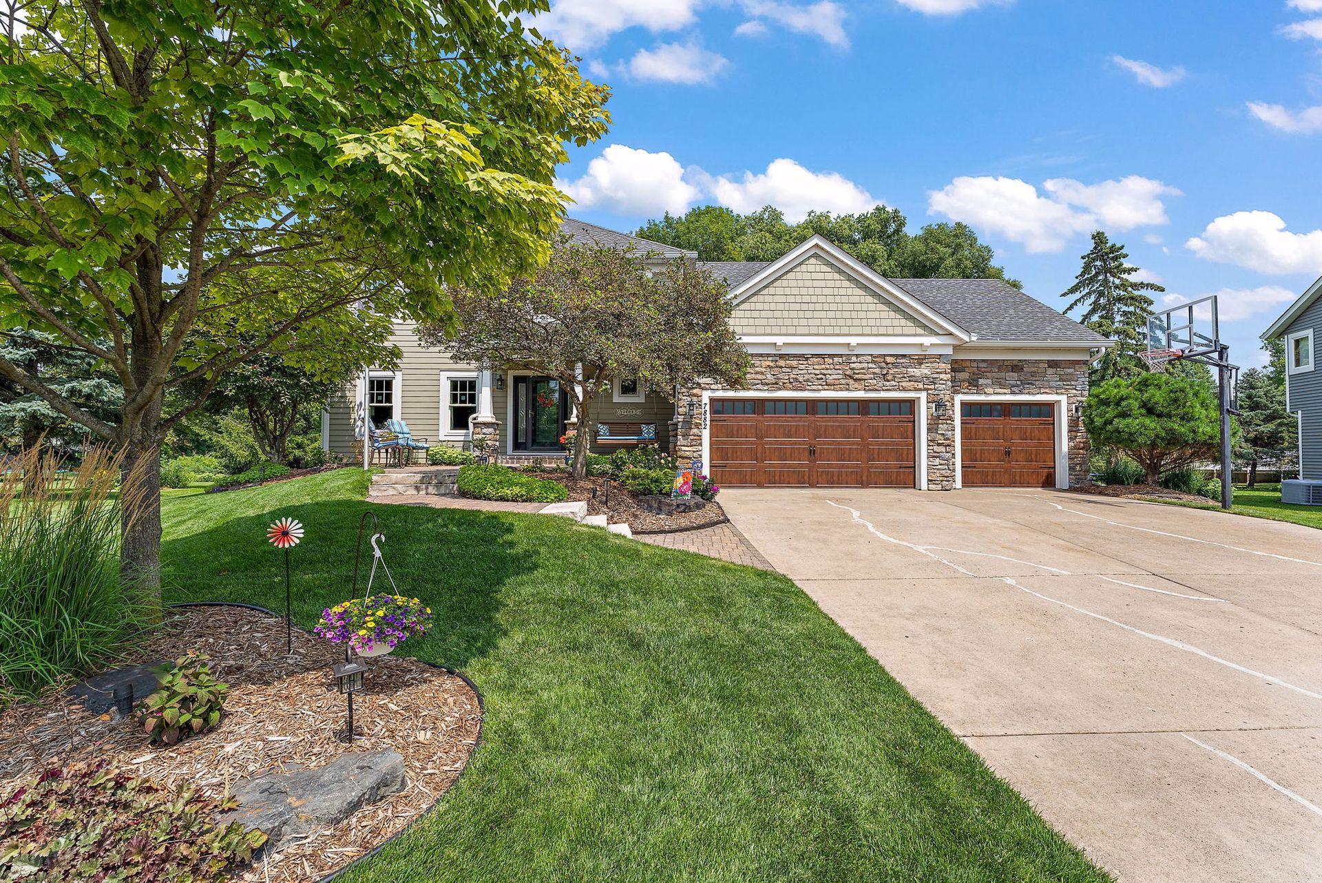 7882 Penny Lane