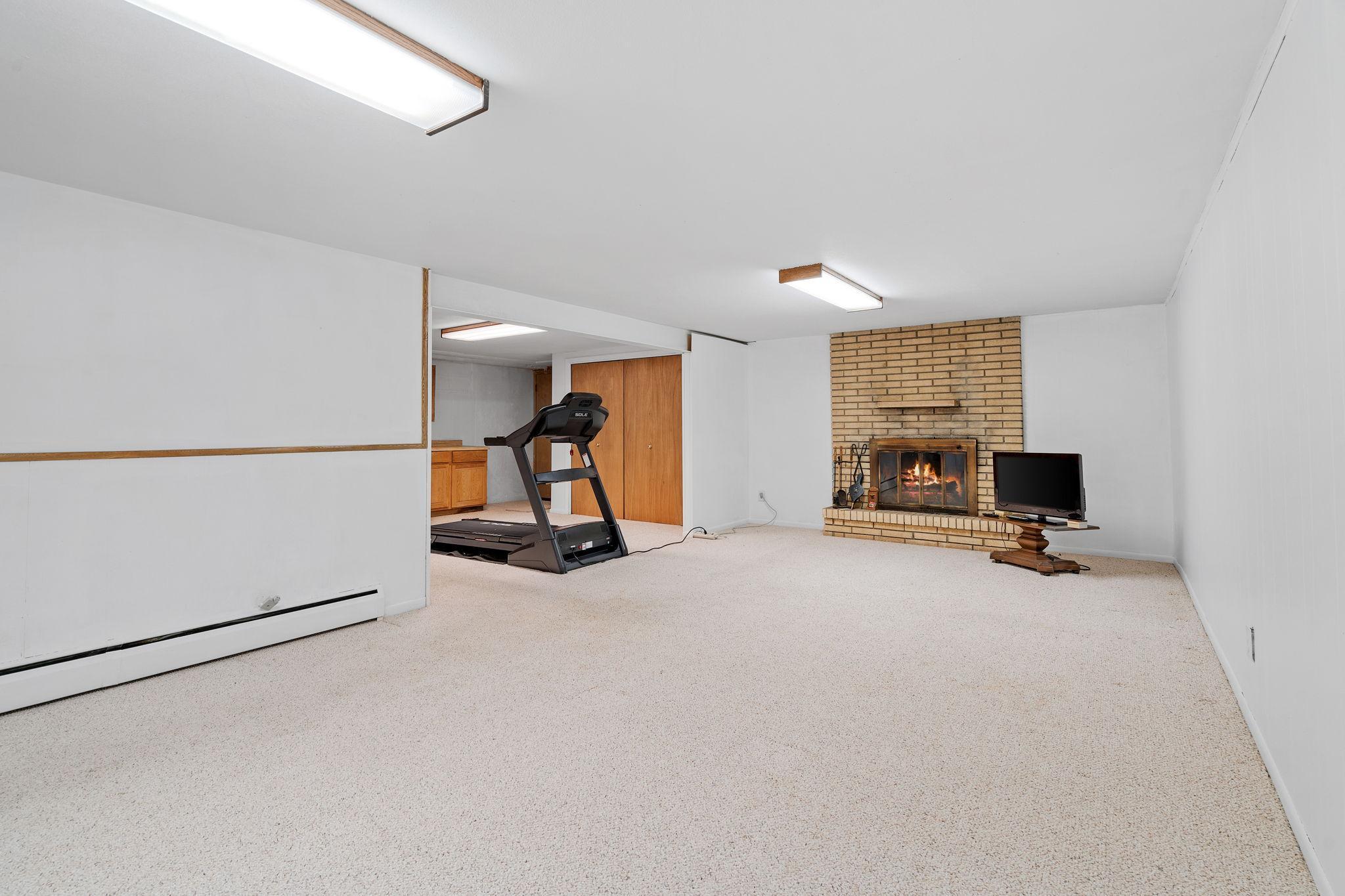 16229 Temple Drive S