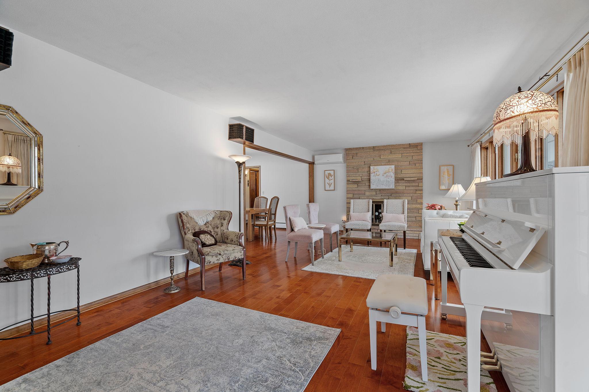 16229 Temple Drive S