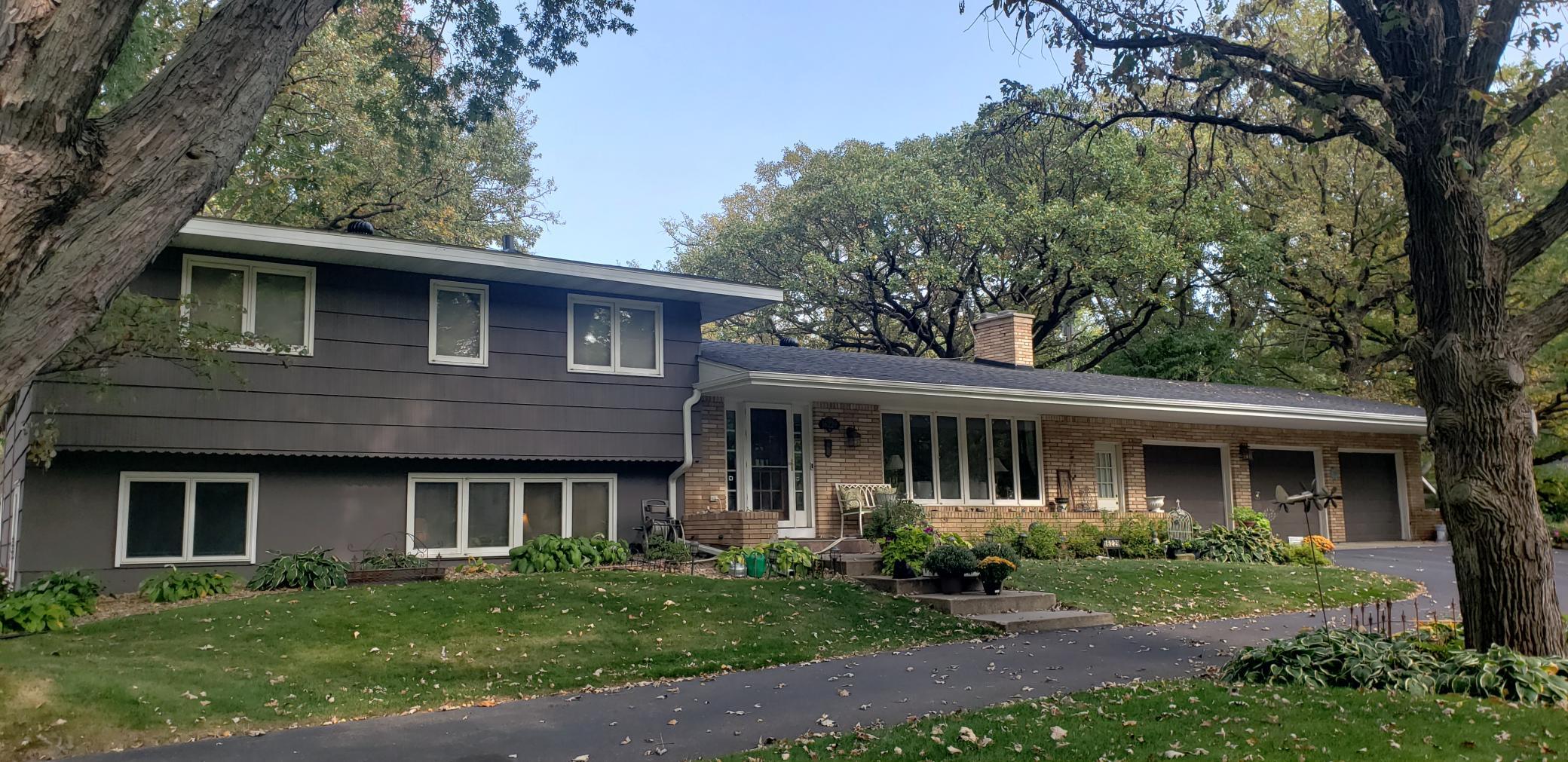 16229 Temple Drive S