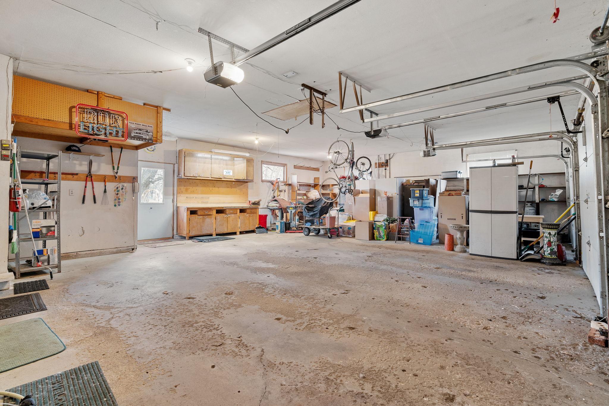 16229 Temple Drive S