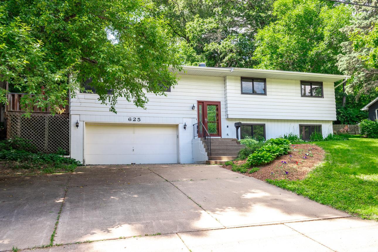 625 Lexington Parkway S