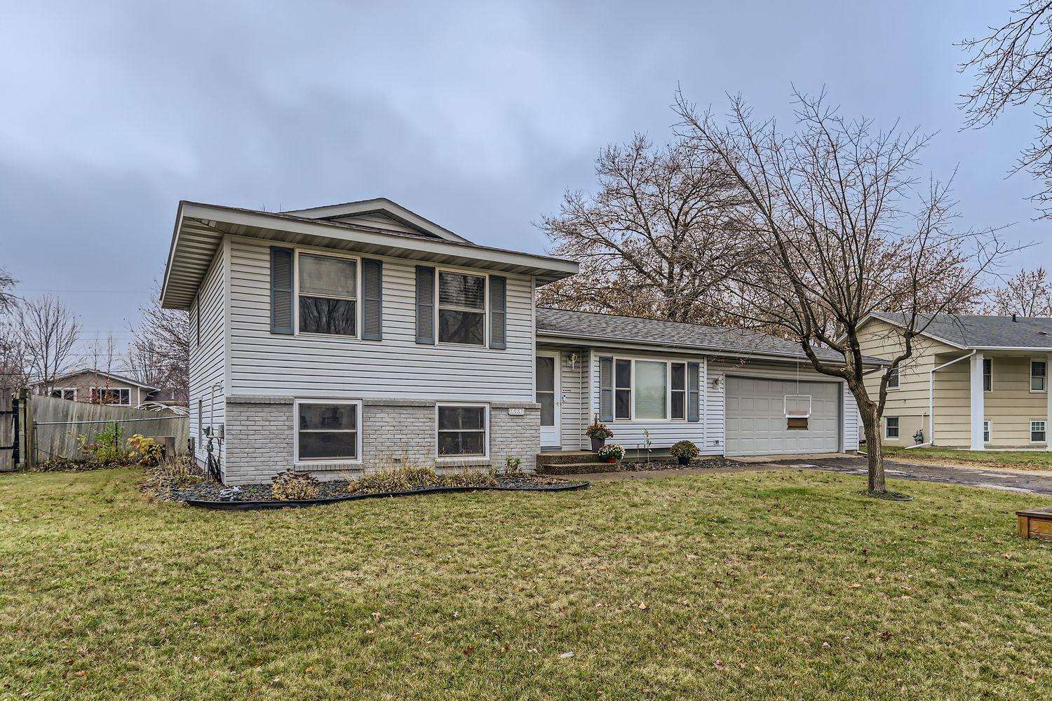 16441 Genesee Court W