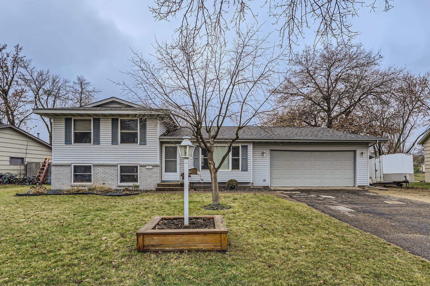 16441 Genesee Court W