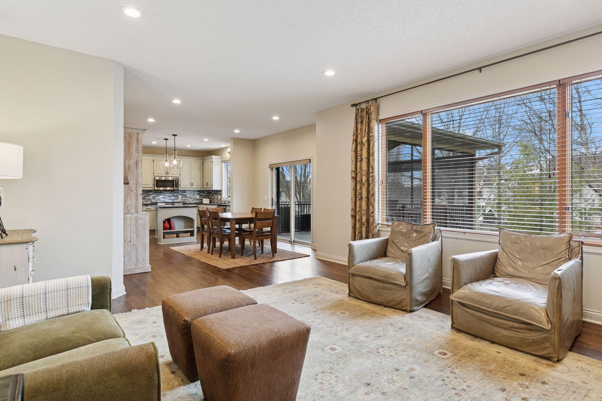 3589 Commonwealth Circle