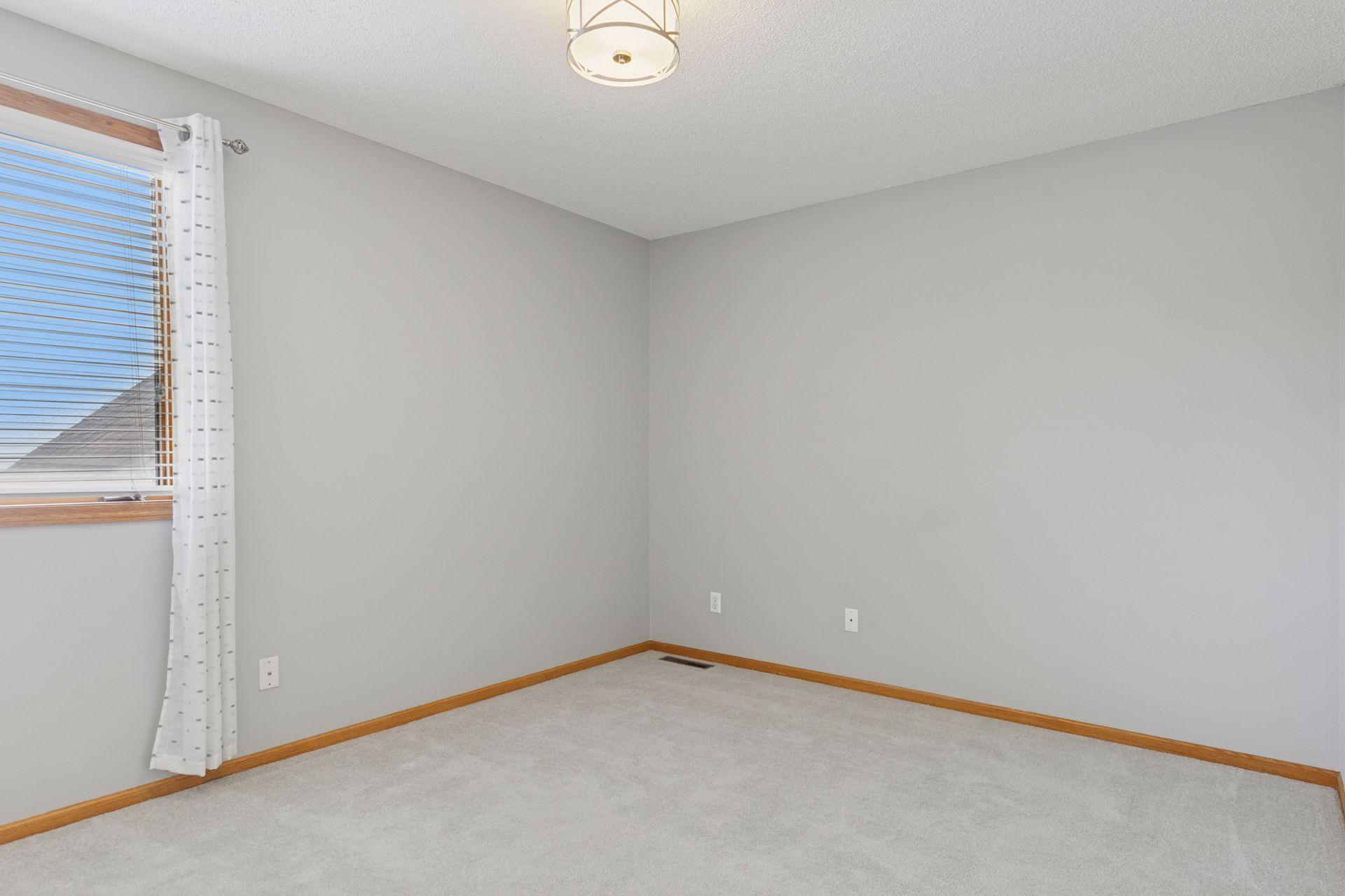 3589 Commonwealth Circle