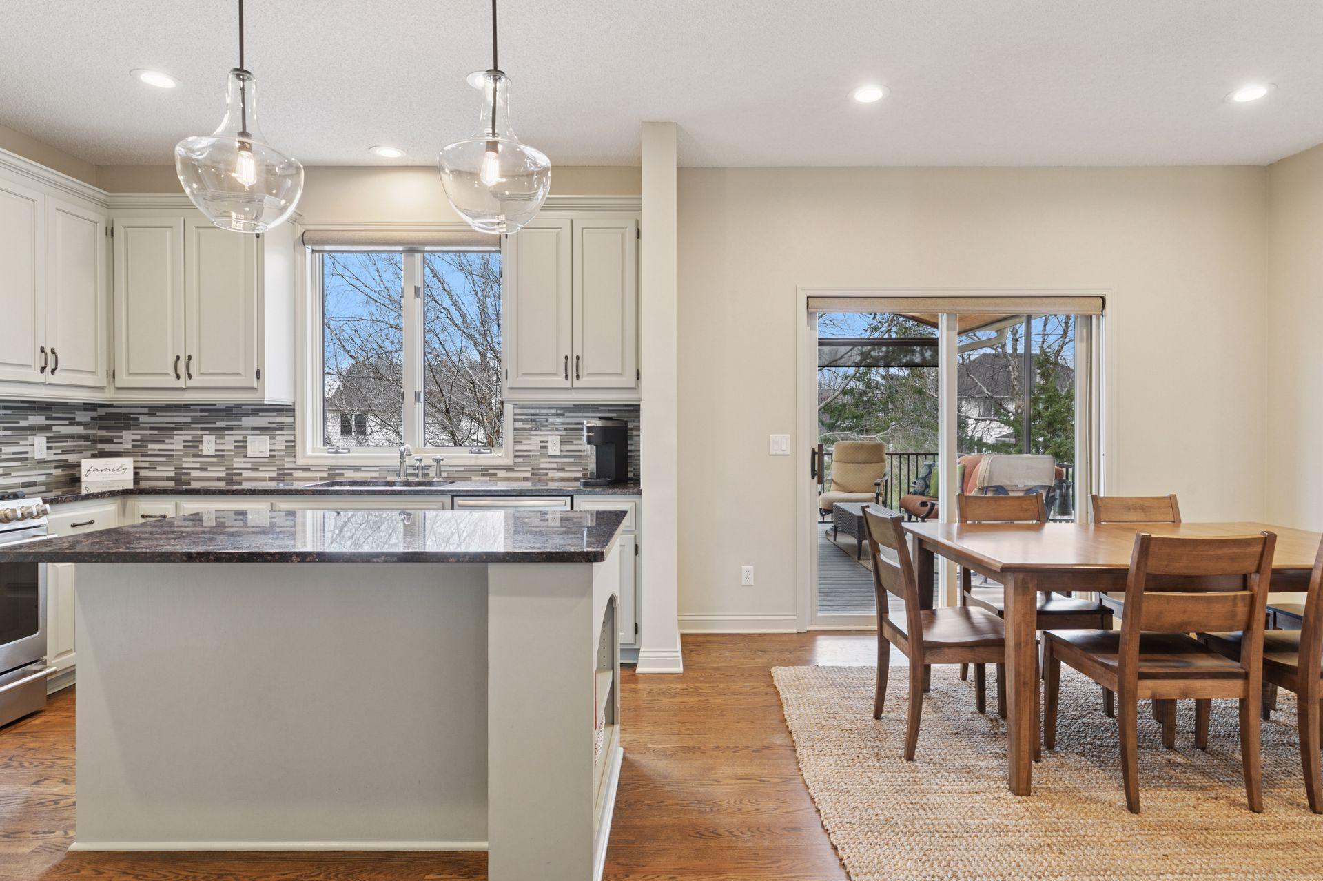 3589 Commonwealth Circle