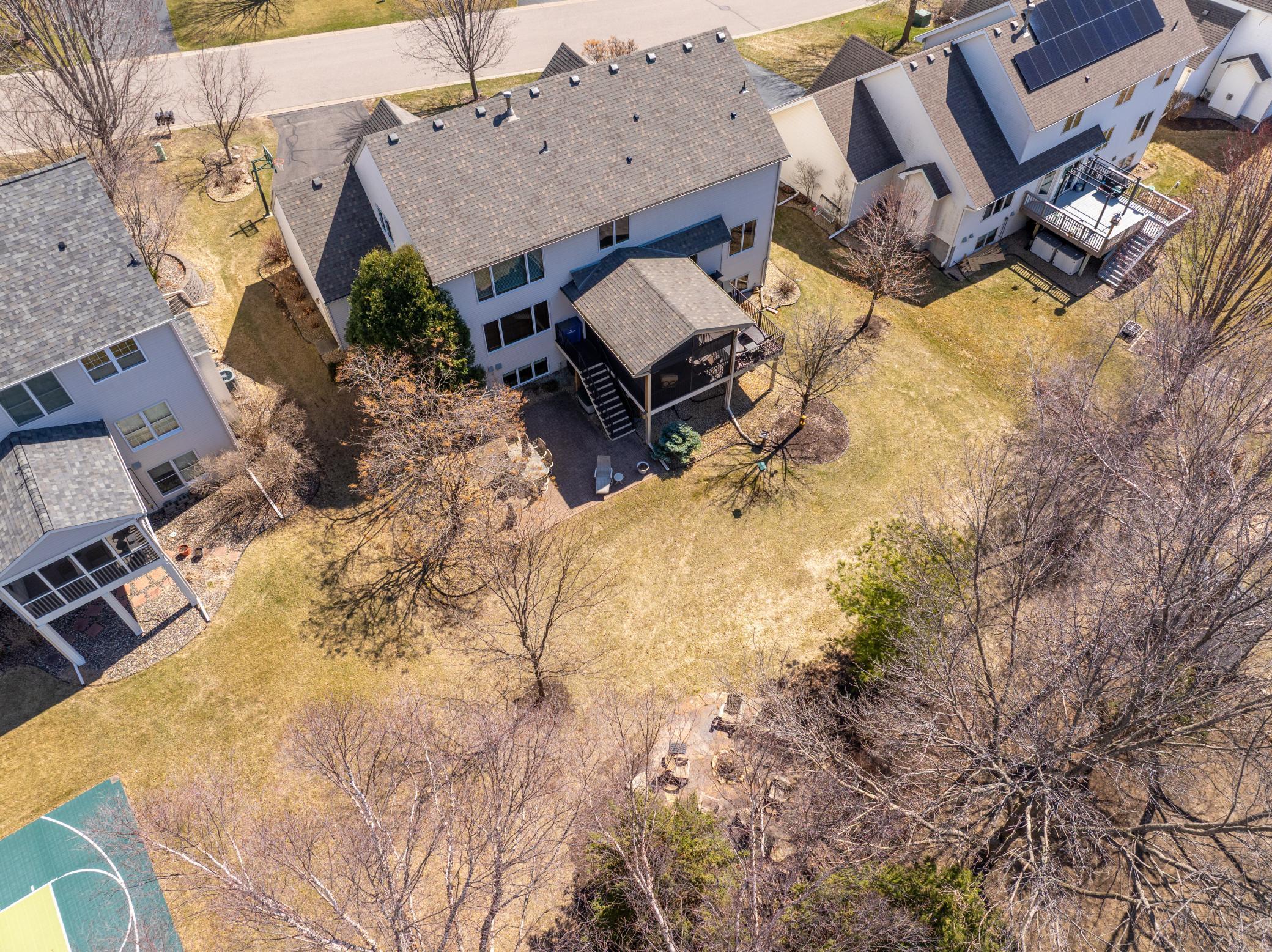 3589 Commonwealth Circle