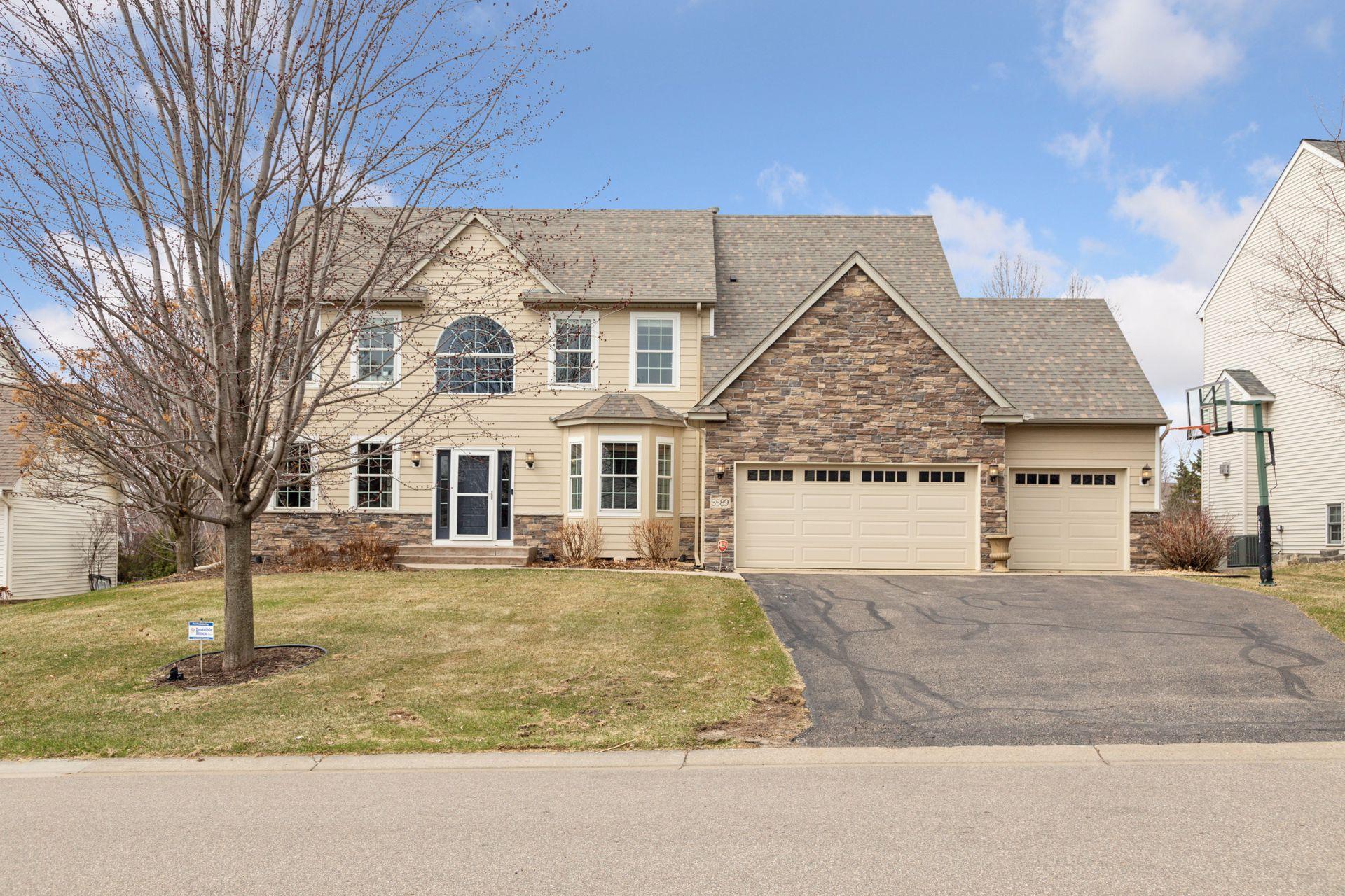 3589 Commonwealth Circle