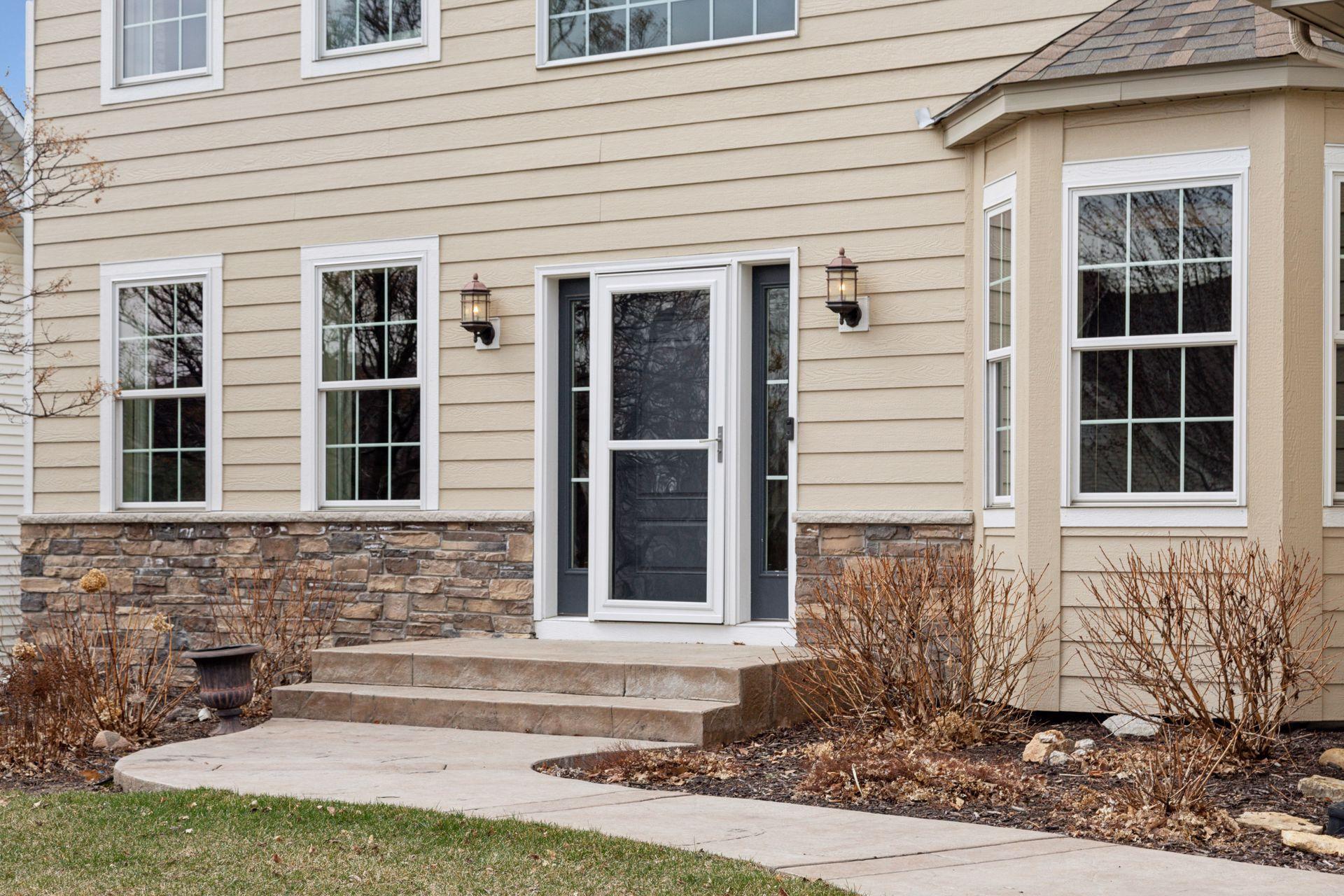 3589 Commonwealth Circle