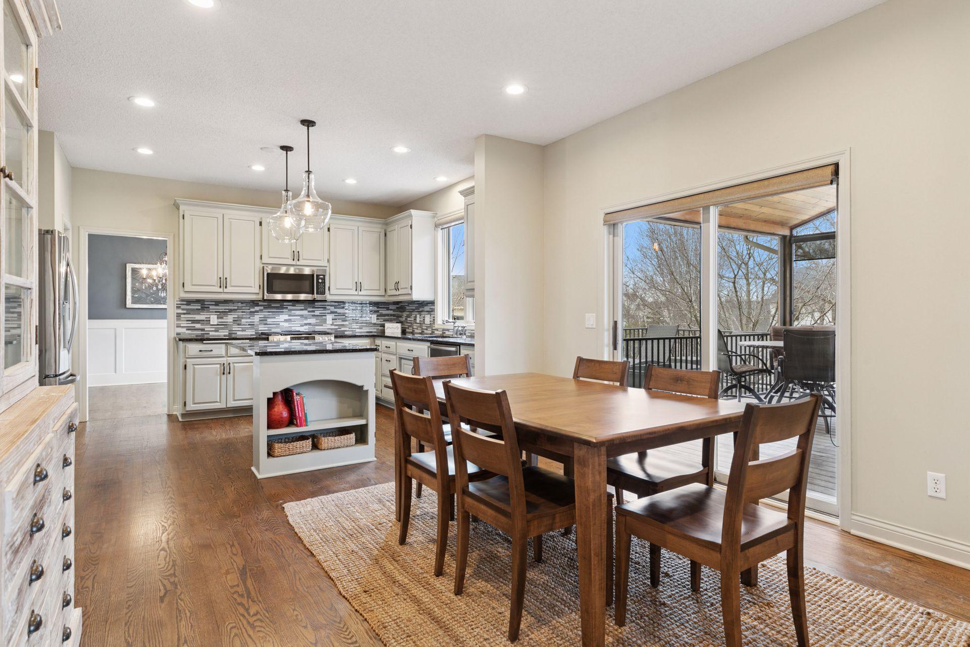 3589 Commonwealth Circle