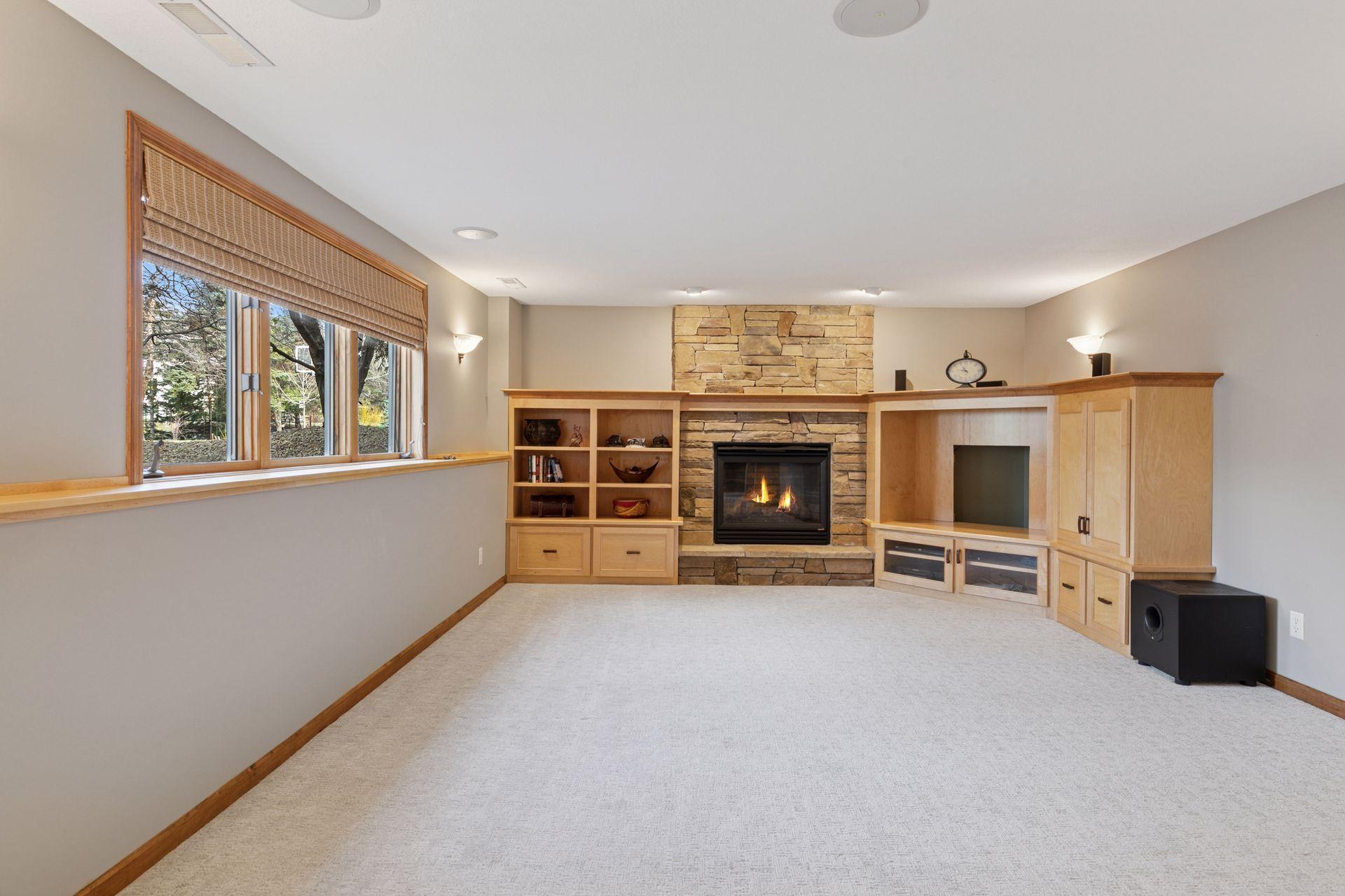 3589 Commonwealth Circle