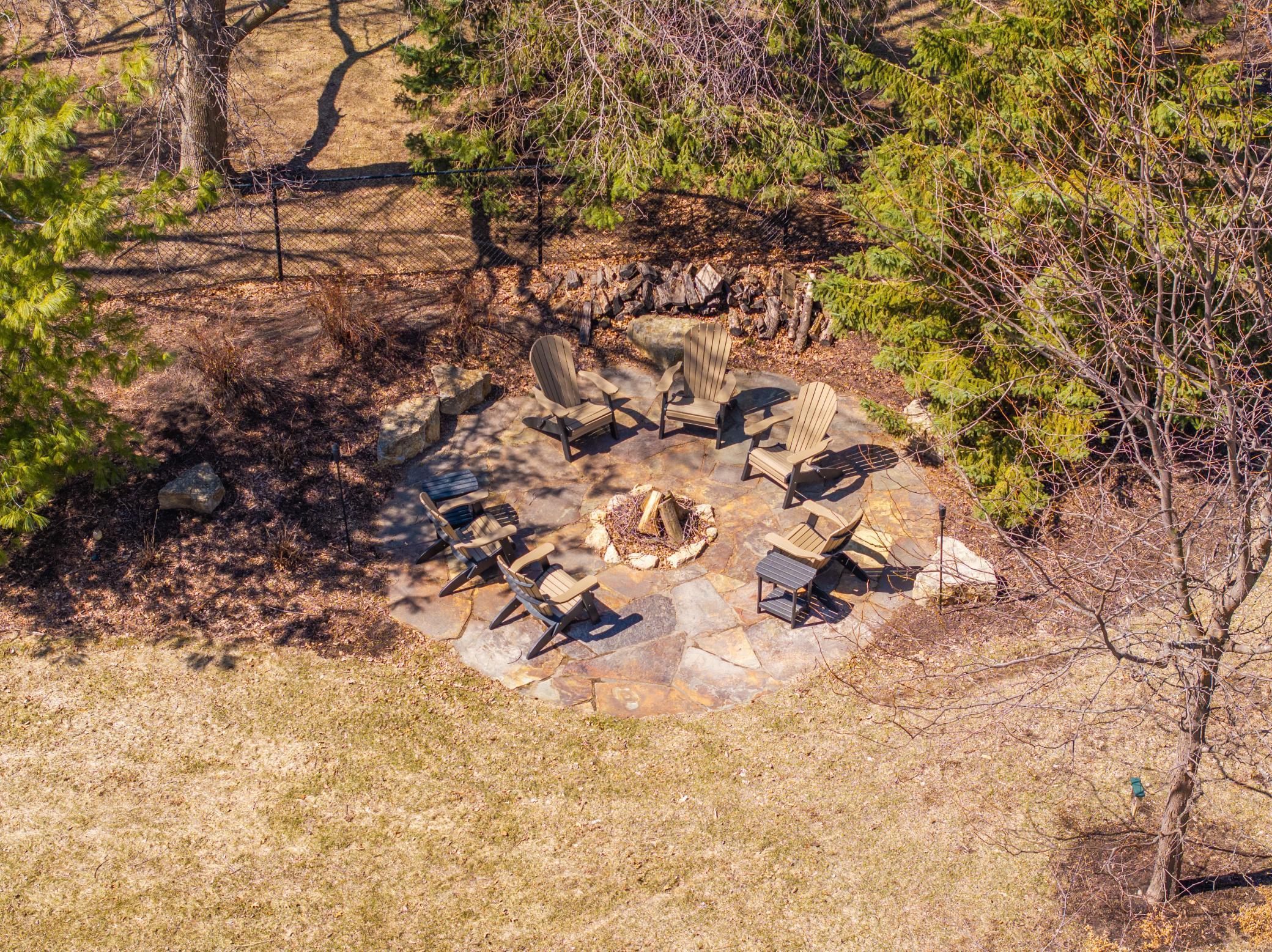 3589 Commonwealth Circle