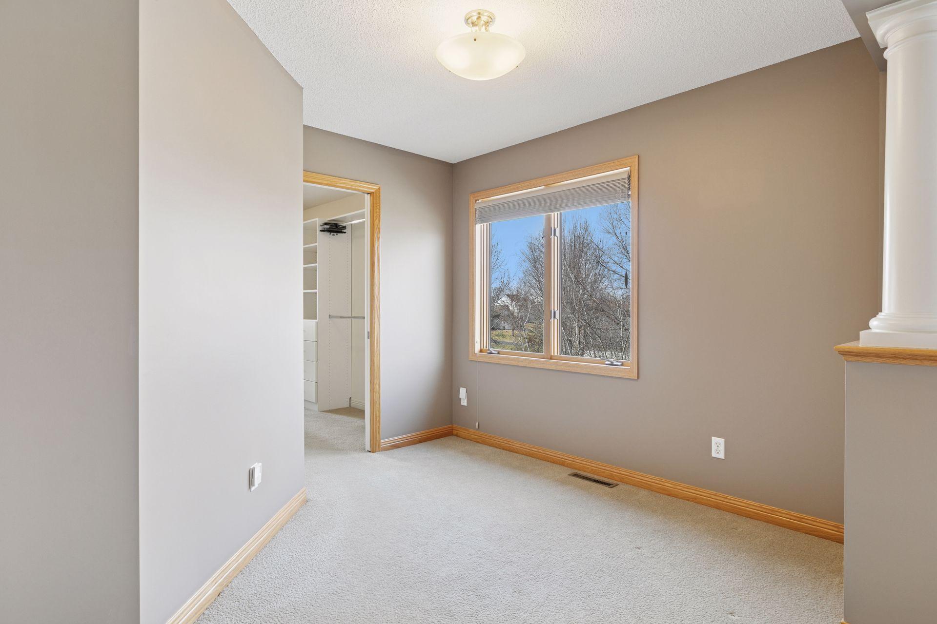 3589 Commonwealth Circle