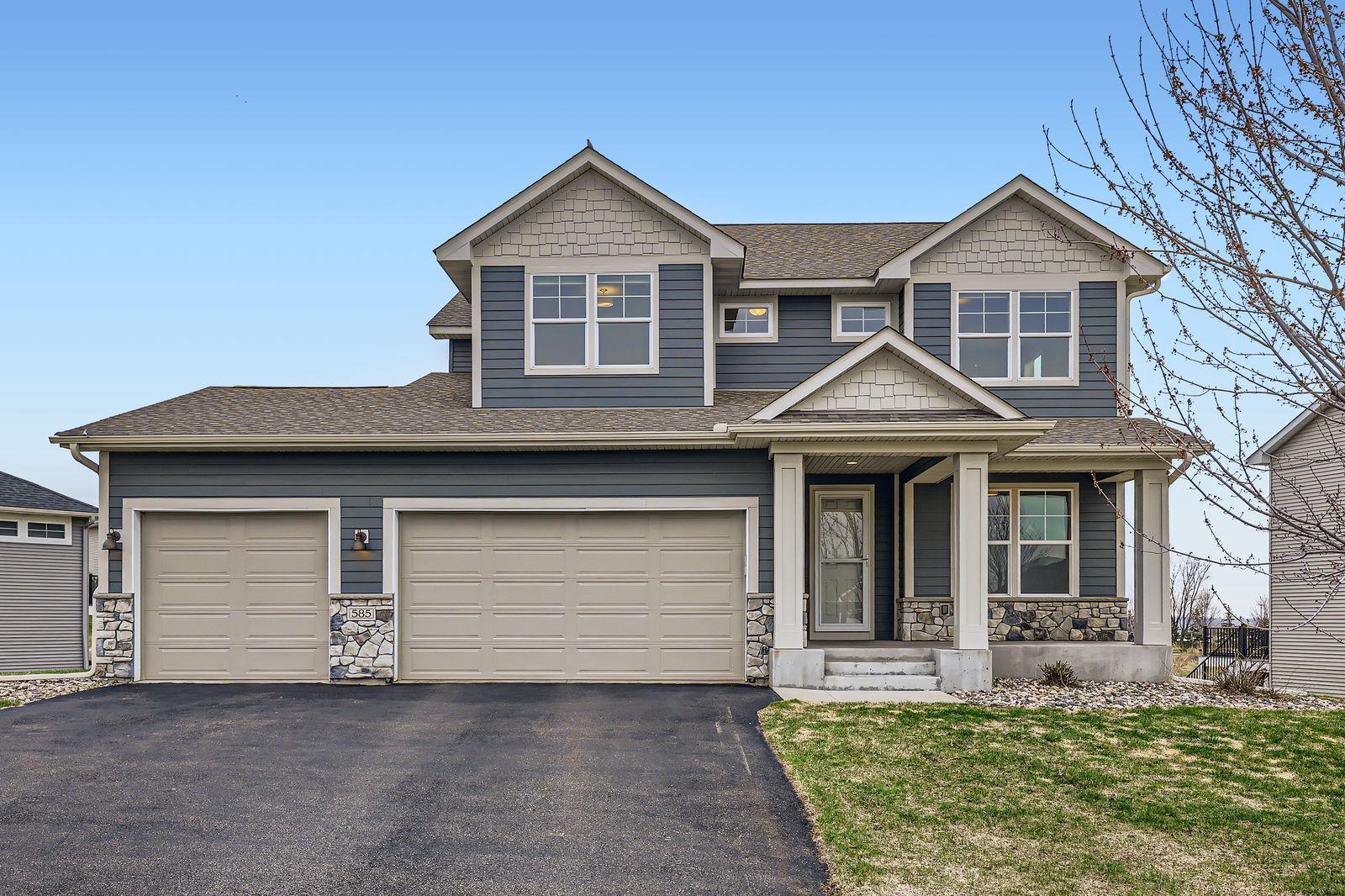 585 Jade Trail N