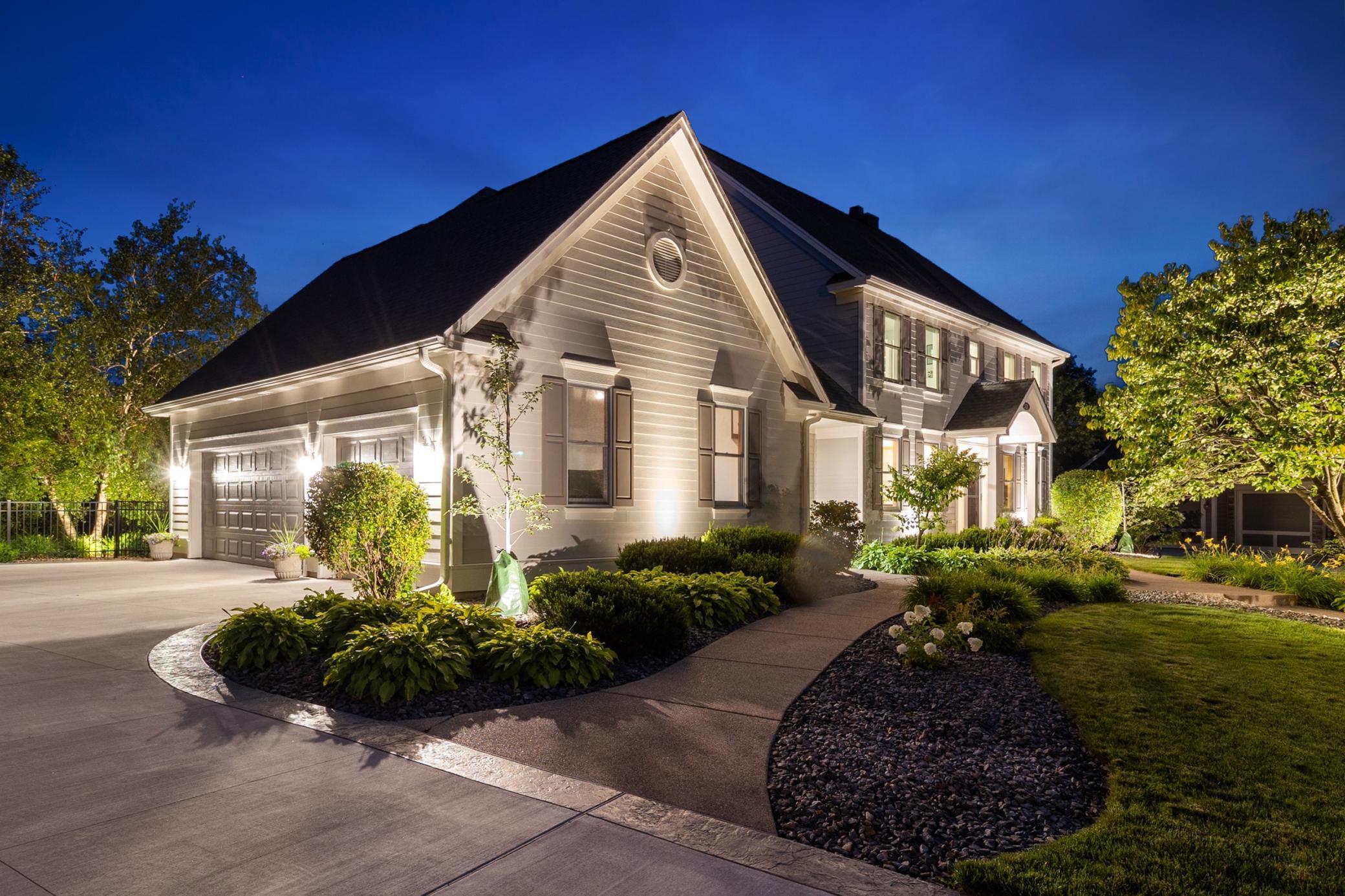3221 Crestmoor Drive