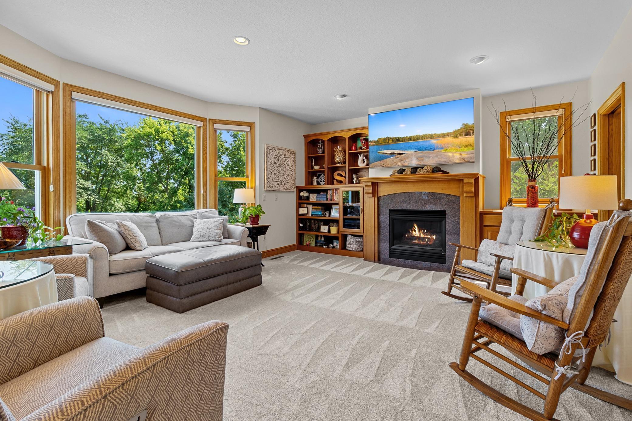 3221 Crestmoor Drive