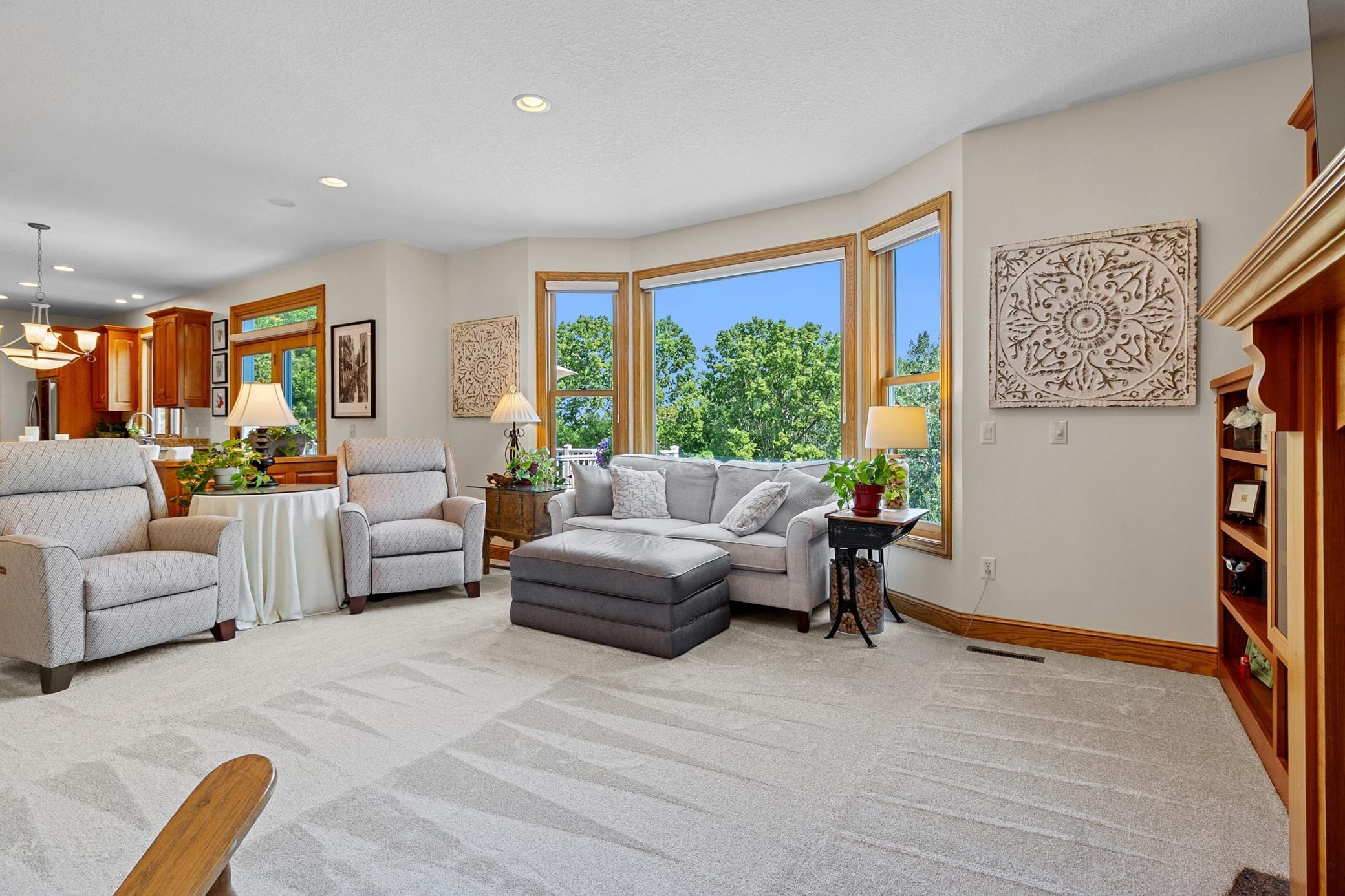 3221 Crestmoor Drive