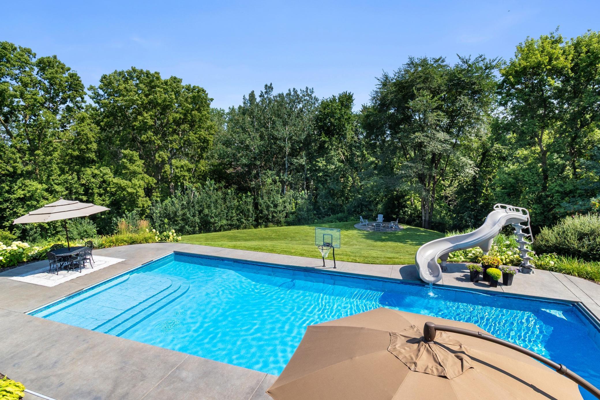 3221 Crestmoor Drive