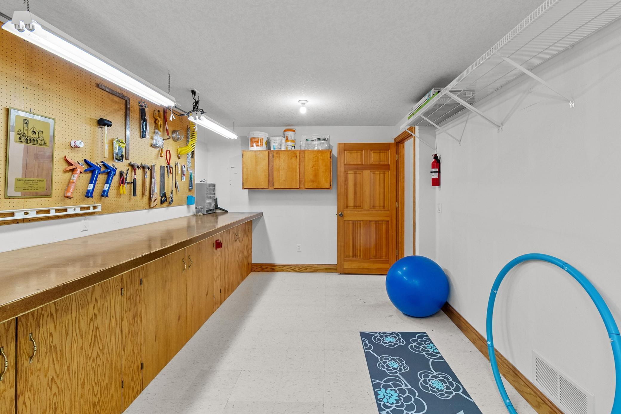 3221 Crestmoor Drive
