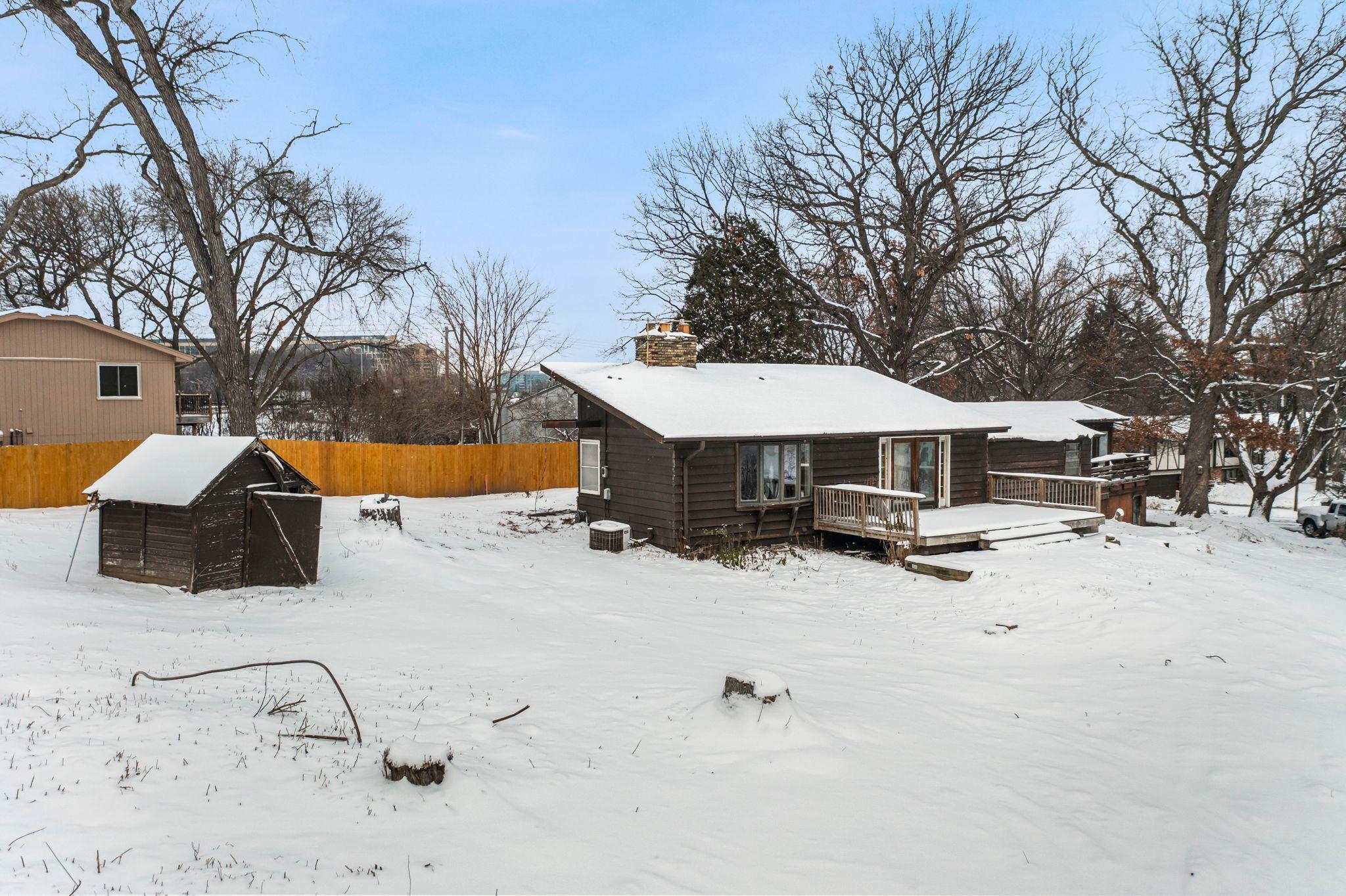 6415 Mccauley Circle