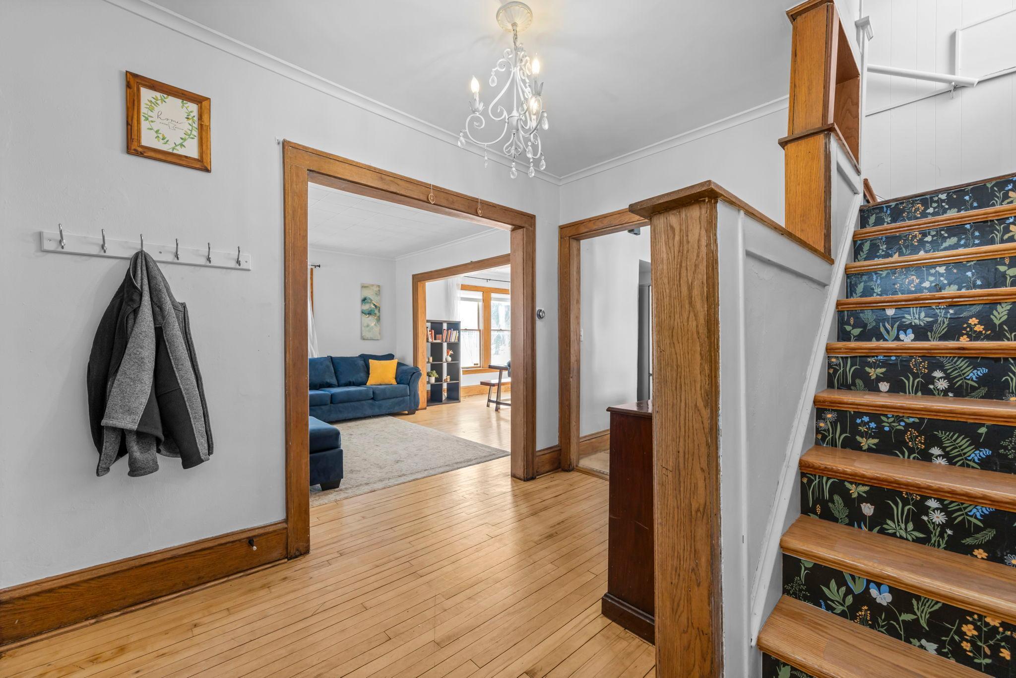 4106 Snelling Avenue