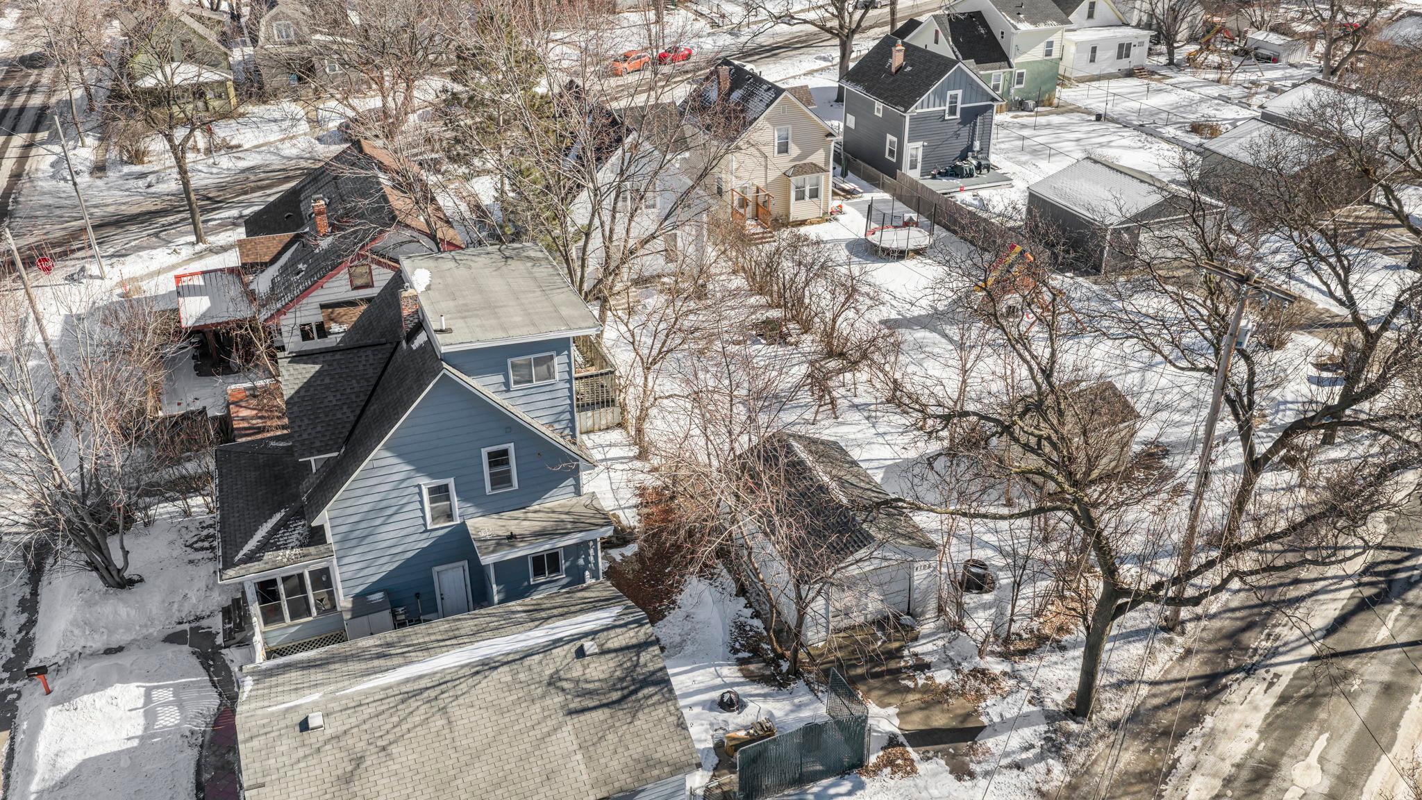 4106 Snelling Avenue