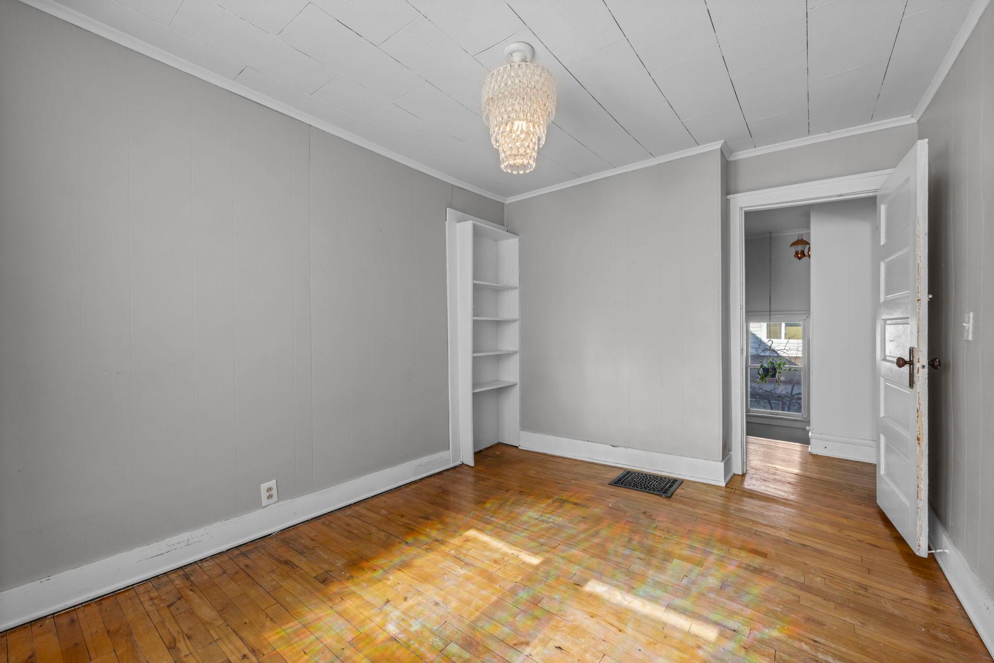 4106 Snelling Avenue