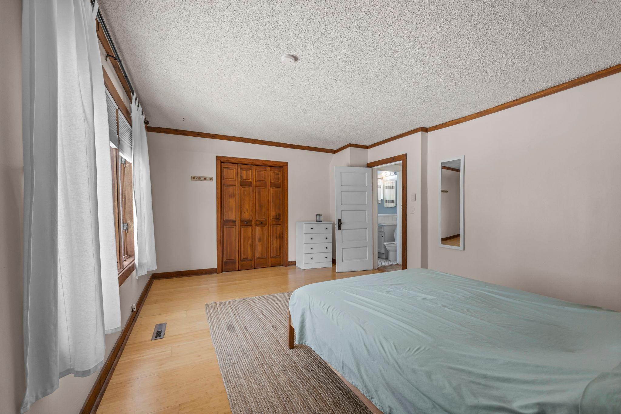 4106 Snelling Avenue